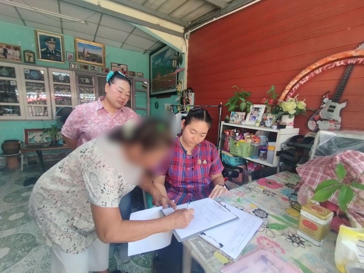 พช.บางบัวทอง ติดตามและสนับสนุนการดำเนินงานกองทุนพัฒนาบทบาทสตรี