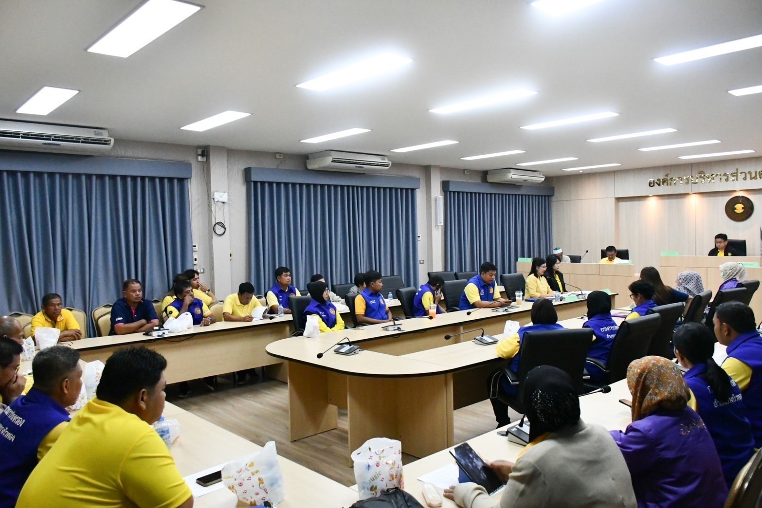 📝 สพอ.บางบัวทอง พิธีบันทึกข้อตกลงความร่วมมือ การขับเคลื่อนวาระ “ตำบลเข้มแข็ง ตามหลักปรัชญาของเศรษฐกิจพอเพียง” ประจำปีงบประมาณ พ.ศ. 2568