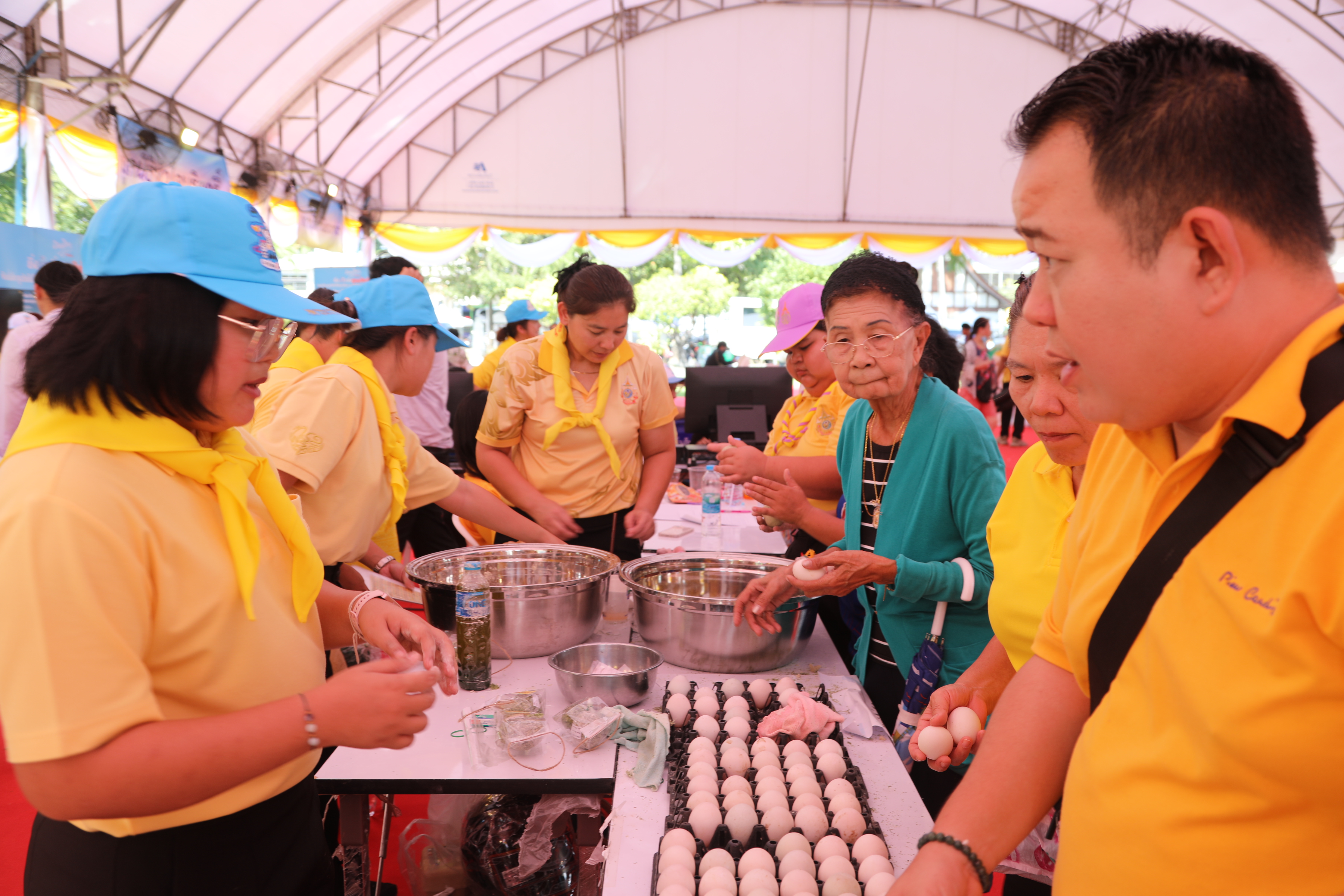 โครงการจิตอาสาพระราชทาน “พช. ทำความดี ด้วยหัวใจ เทิดทูนสถาบันหลักของชาติ”