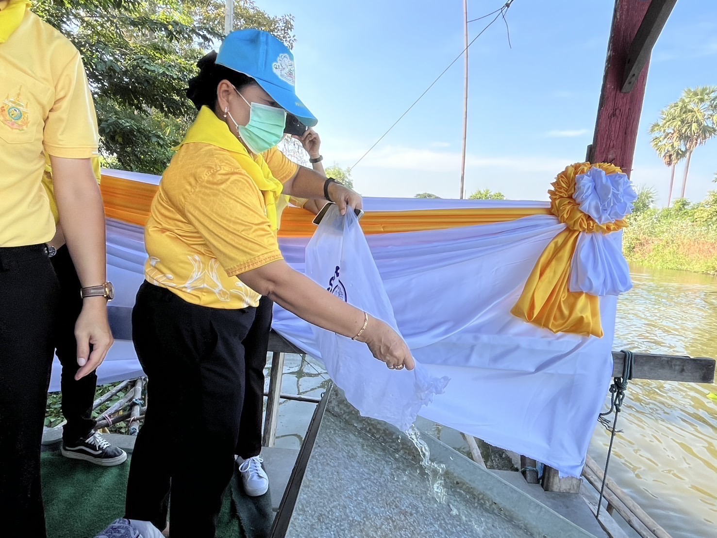 ”สพอ.ไทรน้อยเข้าร่วมกิจกรรมจิตอา ณ วัดคลองเจ้า ตำบลทวีวัฒนา อำเภอไทรน้อย“