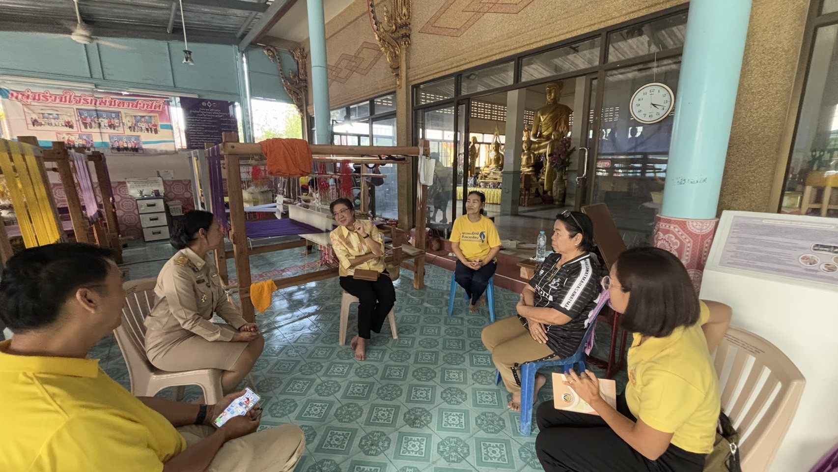 พช.นนท์ลงพื้นที่เยี่ยมเยียนศูนย์ทอผ้าจังหวัดนนทบุรี “กลุ่มรวมใจรักษ์มหาสวัสดิ์”