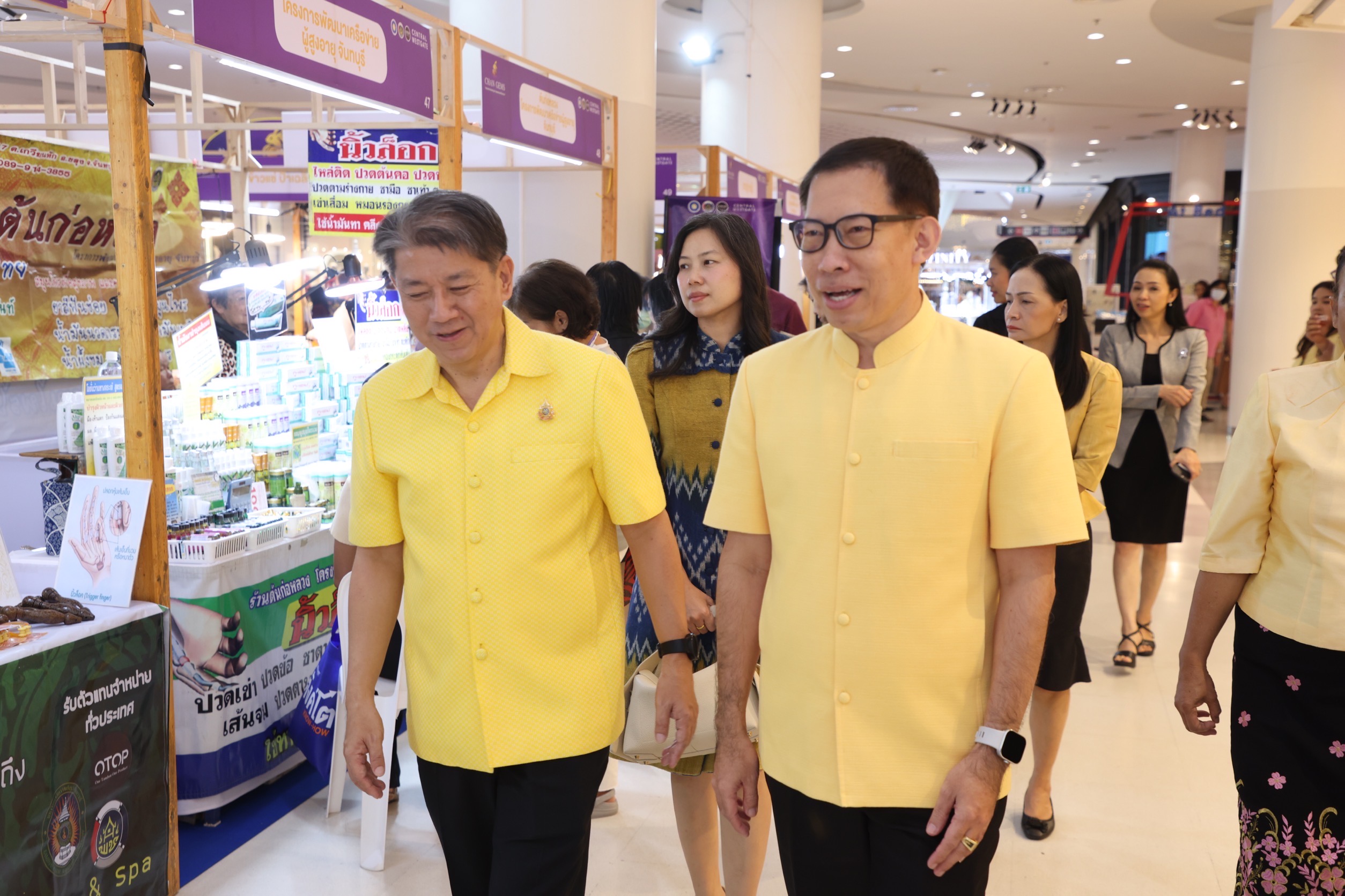 พช.นนท์ ร่วมพิธีเปิดงาน  “CHAN GEMS สวรรค์แห่งเมืองอัญมณี สุดยอดของดีเมืองจันท์ ”