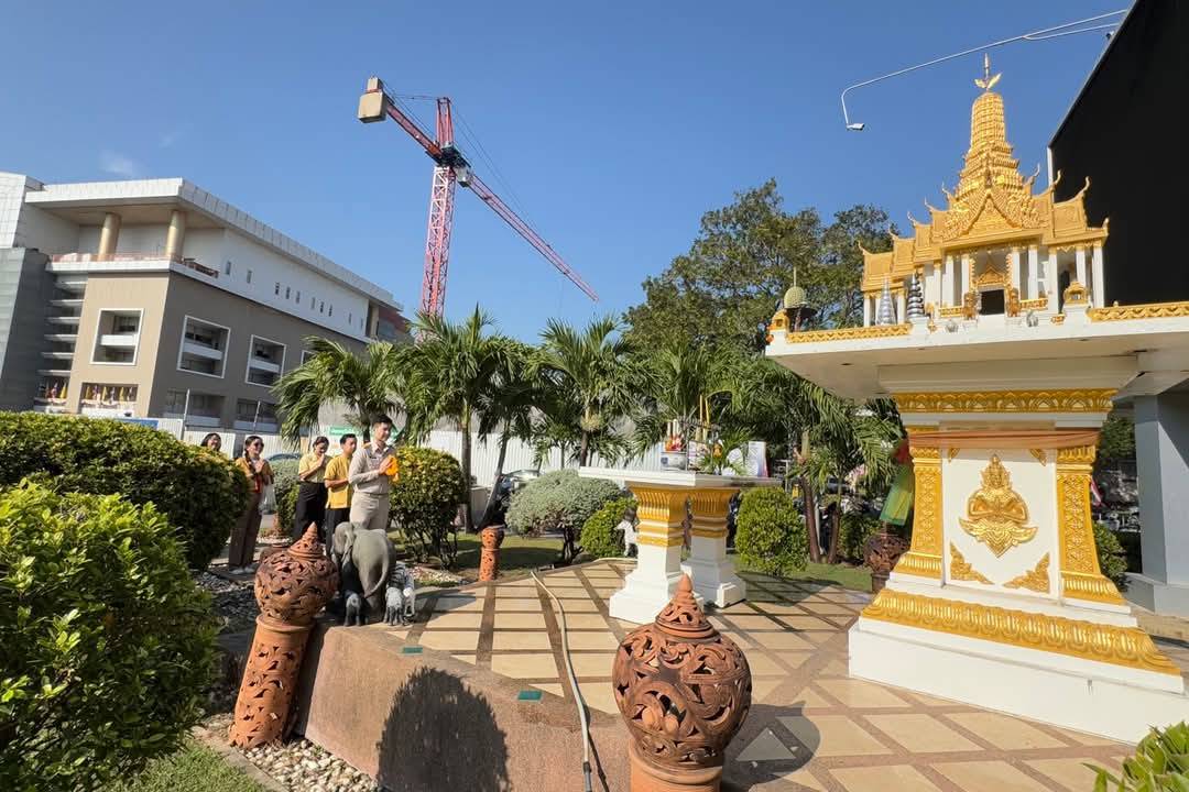 สำนักงานพัฒนาชุมชนอำเภอเมืองนนทบุรี ร่วมแสดงความยินดีกับ นายณัฐพจน์ บุญคง พัฒนาการอำเภอเมืองนนทบุรี