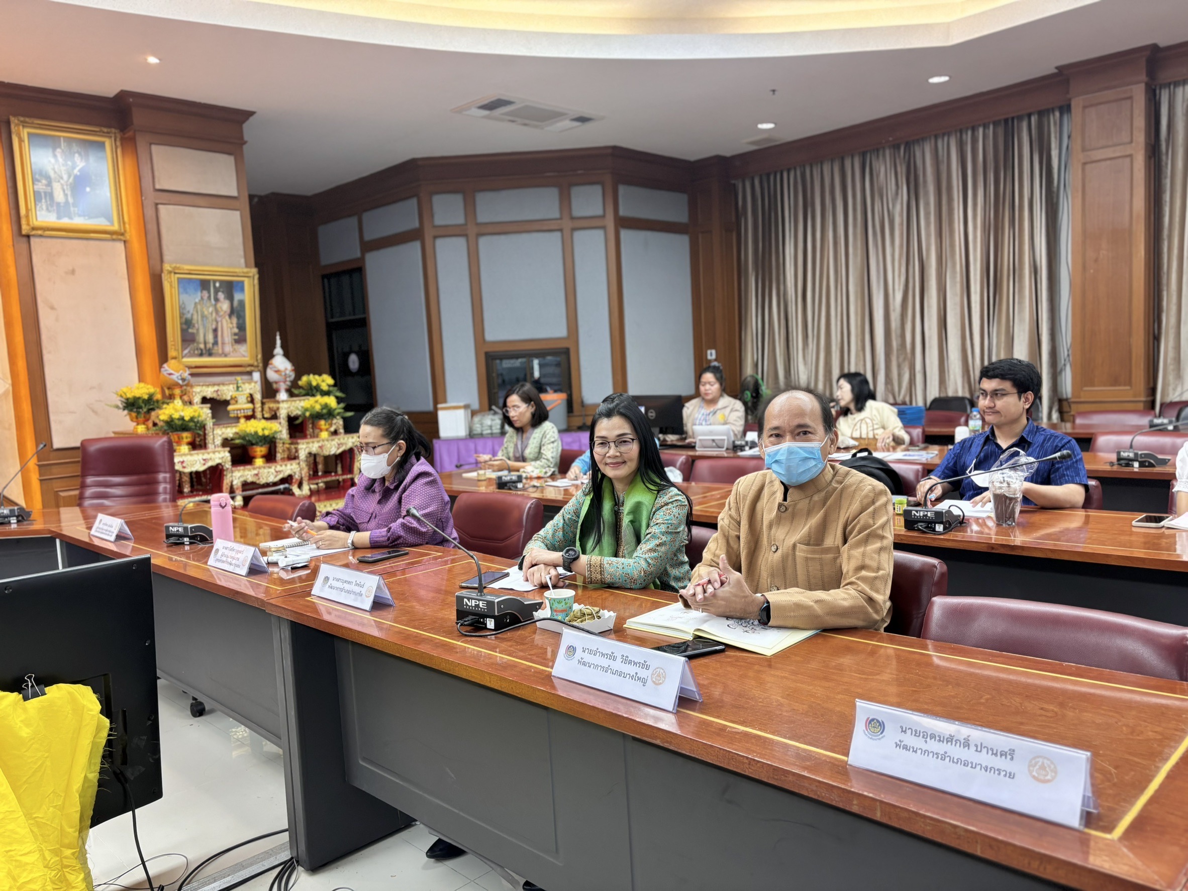 พช.นนทบุรีขับเคลื่อนโครงการประชุมเชิงปฏิบัติการเจ้าหน้าที่พัฒนาชุมชนจังหวัดนนทบุรี เพื่อขับเคลื่อนงานพัฒนาชุมชน ประจำปีงบประมาณ พ.ศ. 2568