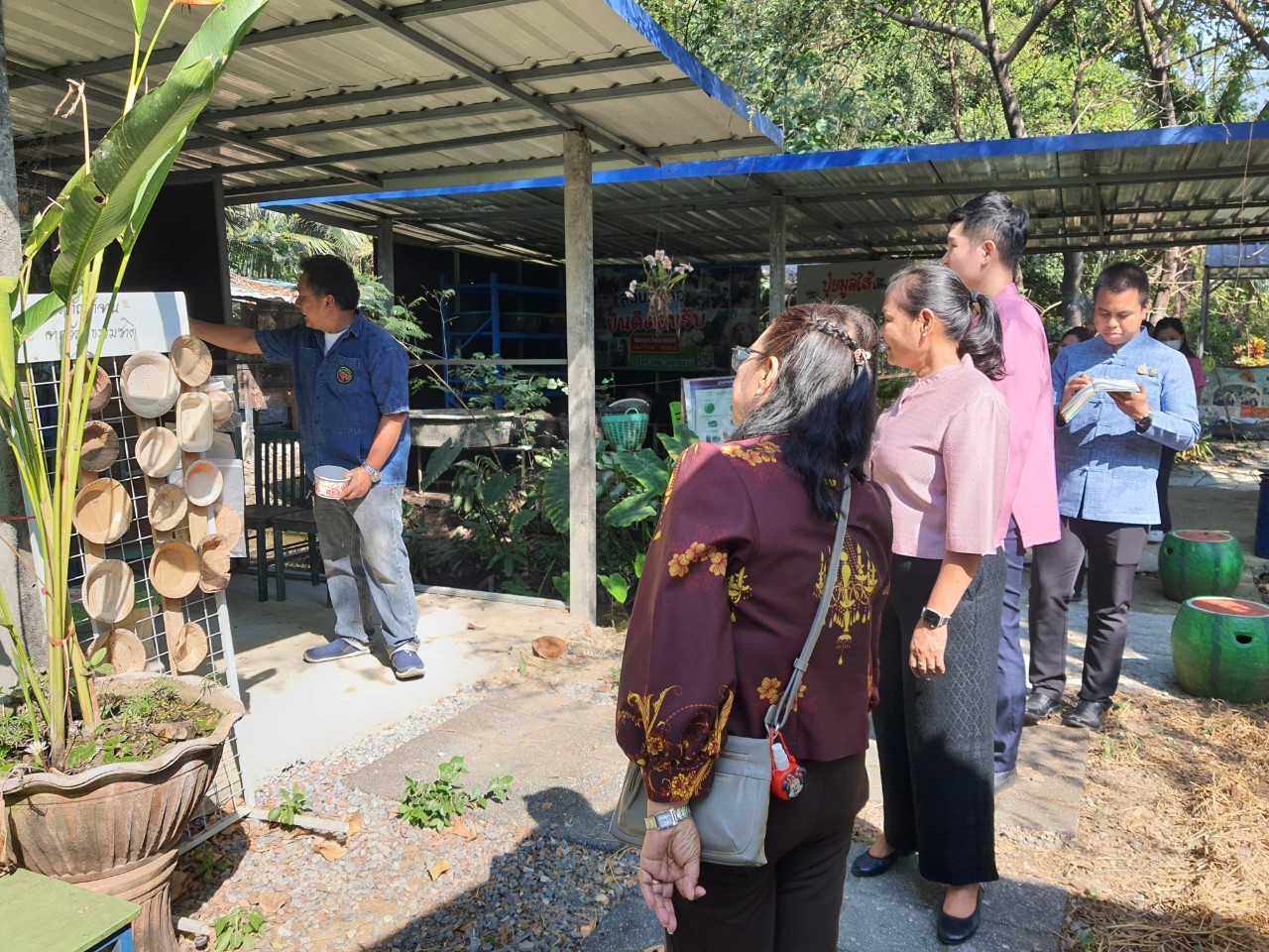 นางสาวณัฐนิช อินทสระ ผู้ตรวจราชการกรมการพัฒนาชุมชน ปฏิบัติหน้าที่ผู้อำนวยการศูนย์ศึกษาและพัฒนาชุมชนนครนายกตรวจติดตามผลการปฏิบัติราชการในพื้นที่อำเภอเมืองนนทบุรี ประจำเดือนมกราคม 2568