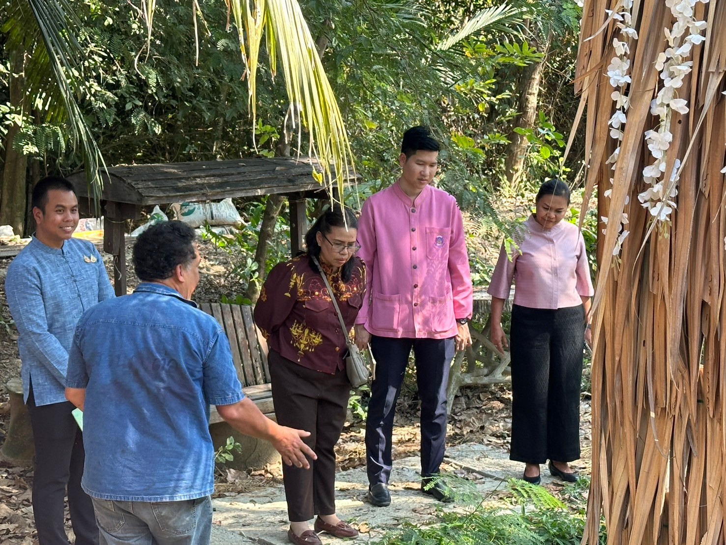 นางสาวณัฐนิช อินทสระ ผู้ตรวจราชการกรมการพัฒนาชุมชน ปฏิบัติหน้าที่ผู้อำนวยการศูนย์ศึกษาและพัฒนาชุมชนนครนายกตรวจติดตามผลการปฏิบัติราชการในพื้นที่อำเภอเมืองนนทบุรี ประจำเดือนมกราคม 2568