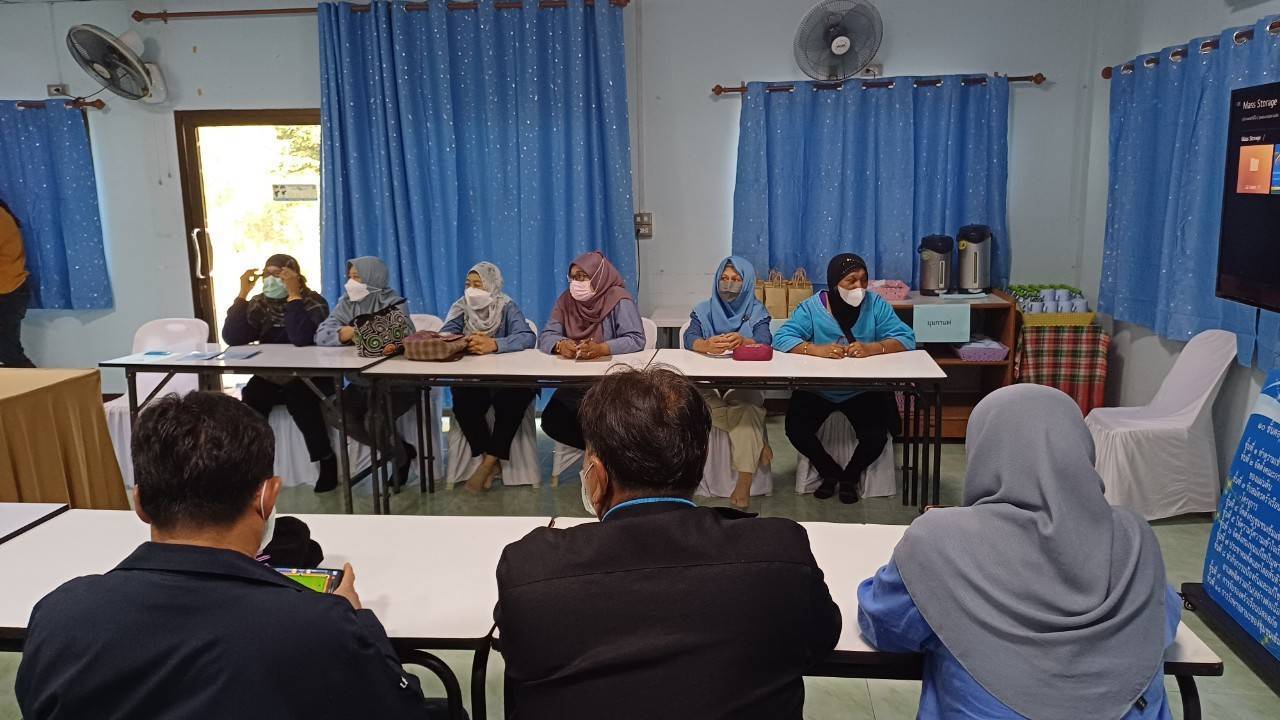 พช.ปากเกร็ดดำเนินโครงการศึกษาแลกเปลี่ยนเรียนรู้หมู่บ้านกองทุนแม่ของแผ่นดินต้นแบบ