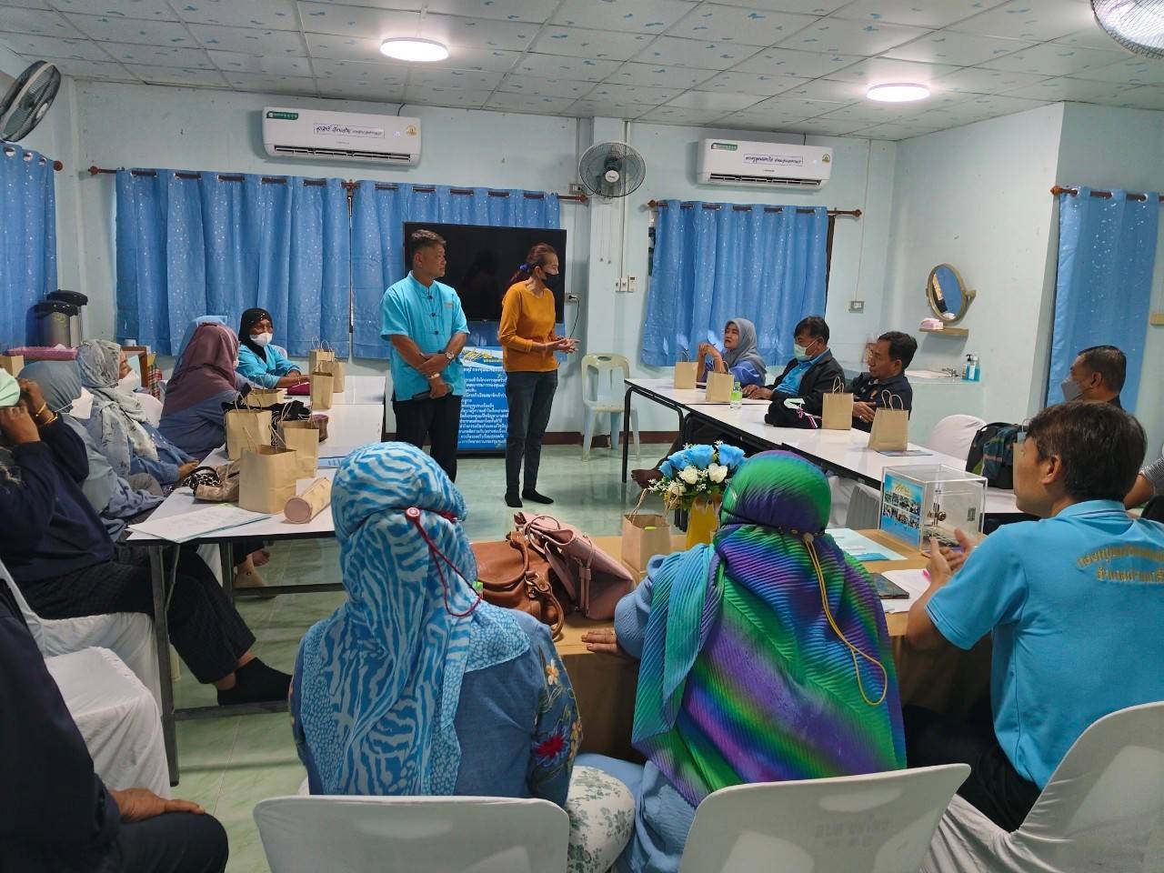 พช.ปากเกร็ดดำเนินโครงการศึกษาแลกเปลี่ยนเรียนรู้หมู่บ้านกองทุนแม่ของแผ่นดินต้นแบบ