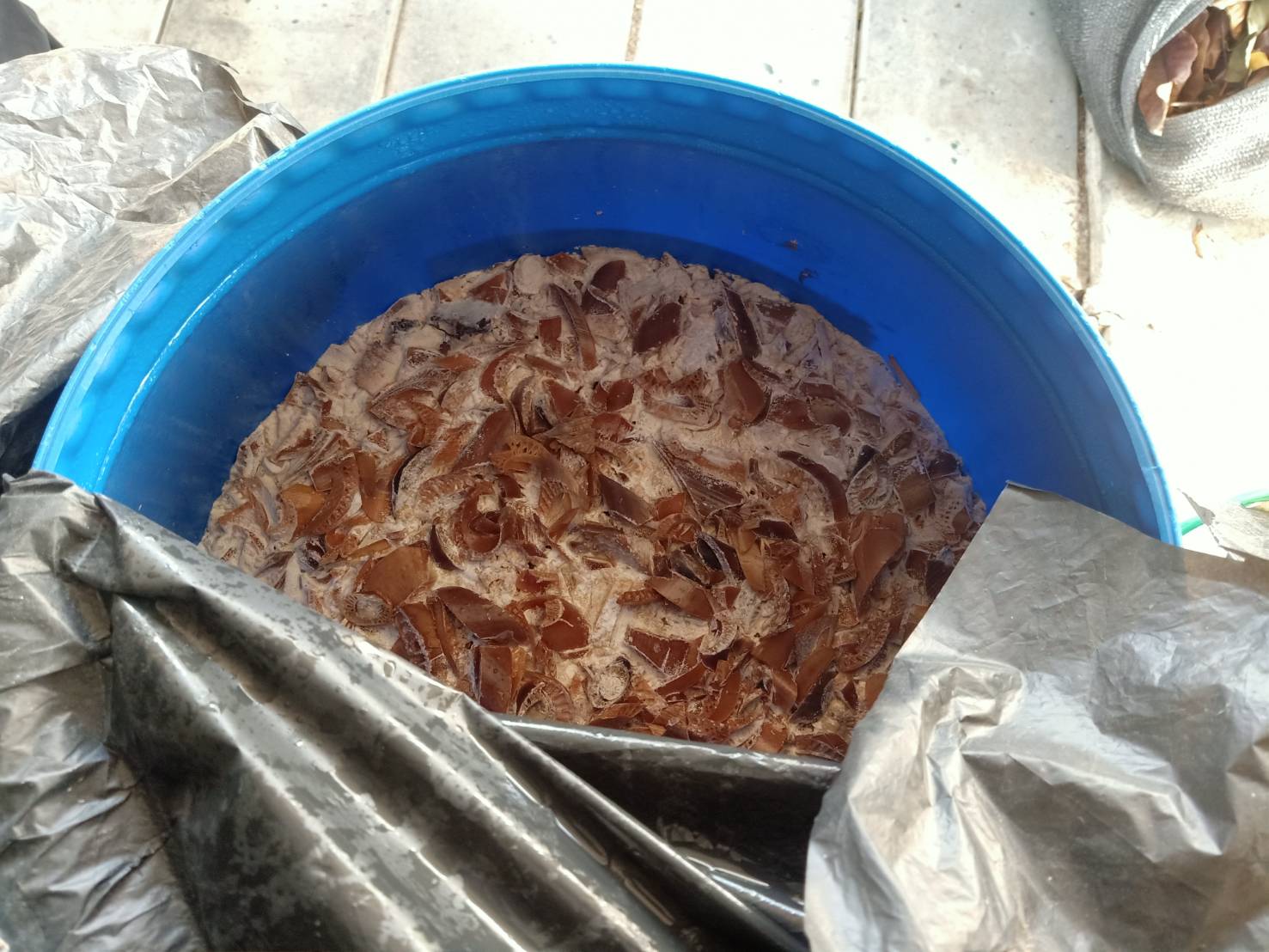 สพอ.บางกรวยลงพื้นที่ติดตามการดำเนินงาน โครงการสร้างเสวียน เปลี่ยน! ใบไม้เป็นปุ๋ย