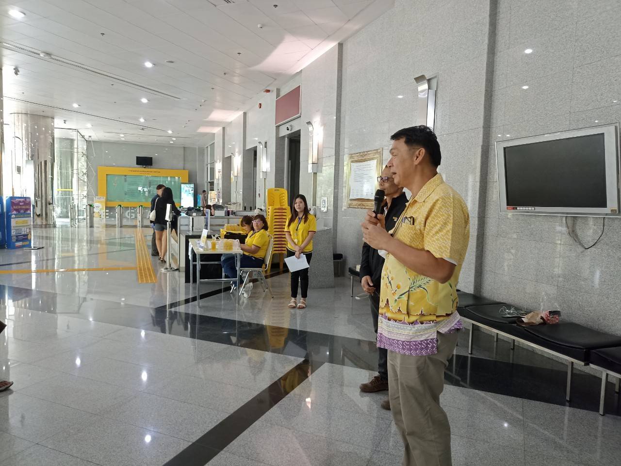 สพอ.บางกรวยร่วมประชุมผู้ประกอบการตลาดประชารัฐกฟผ. ประจำปี2568