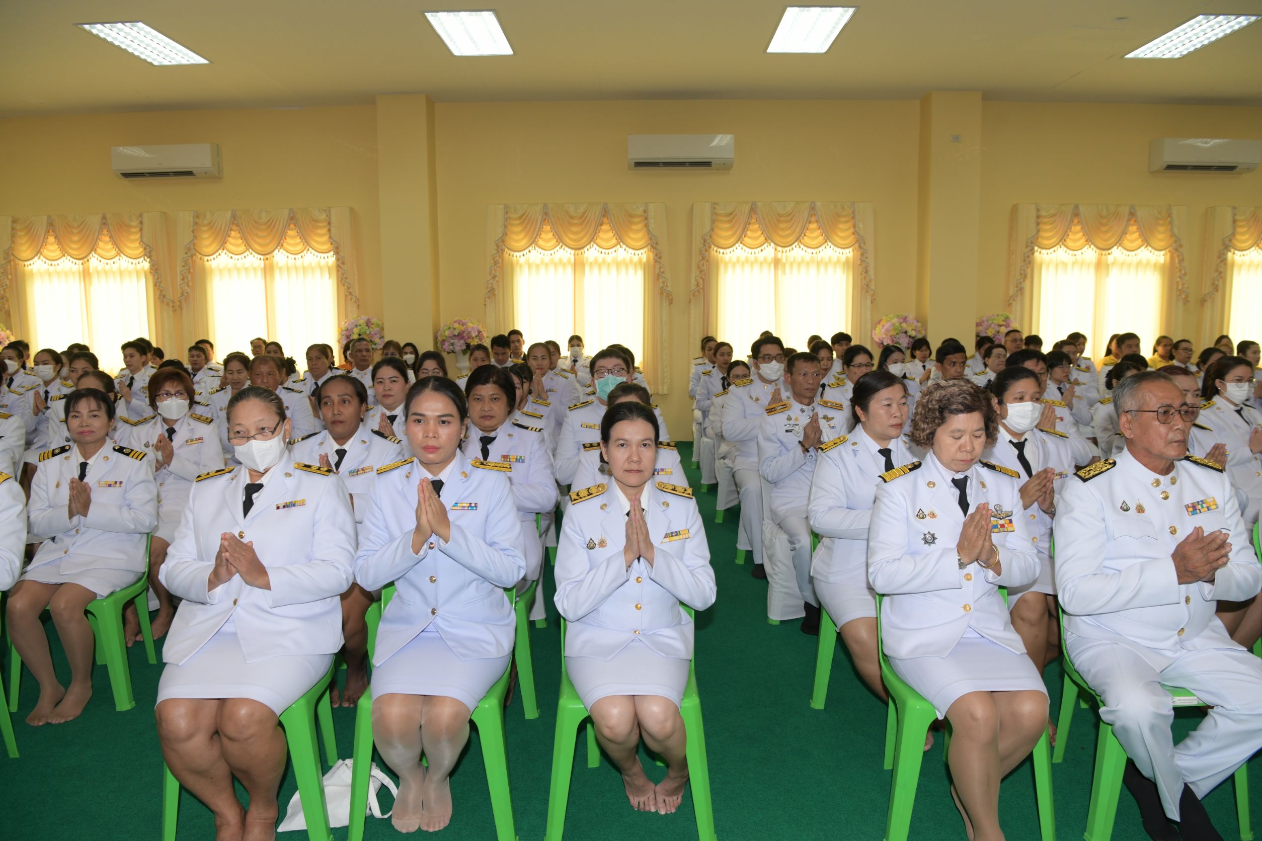 พช.นนทบุรี : ร่วมพิธีเจริญพระพุทธมนต์ เนื่องในโอกาสวันคล้ายวันประสูติเจ้าฟ้าสิริวัณณวรีฯ