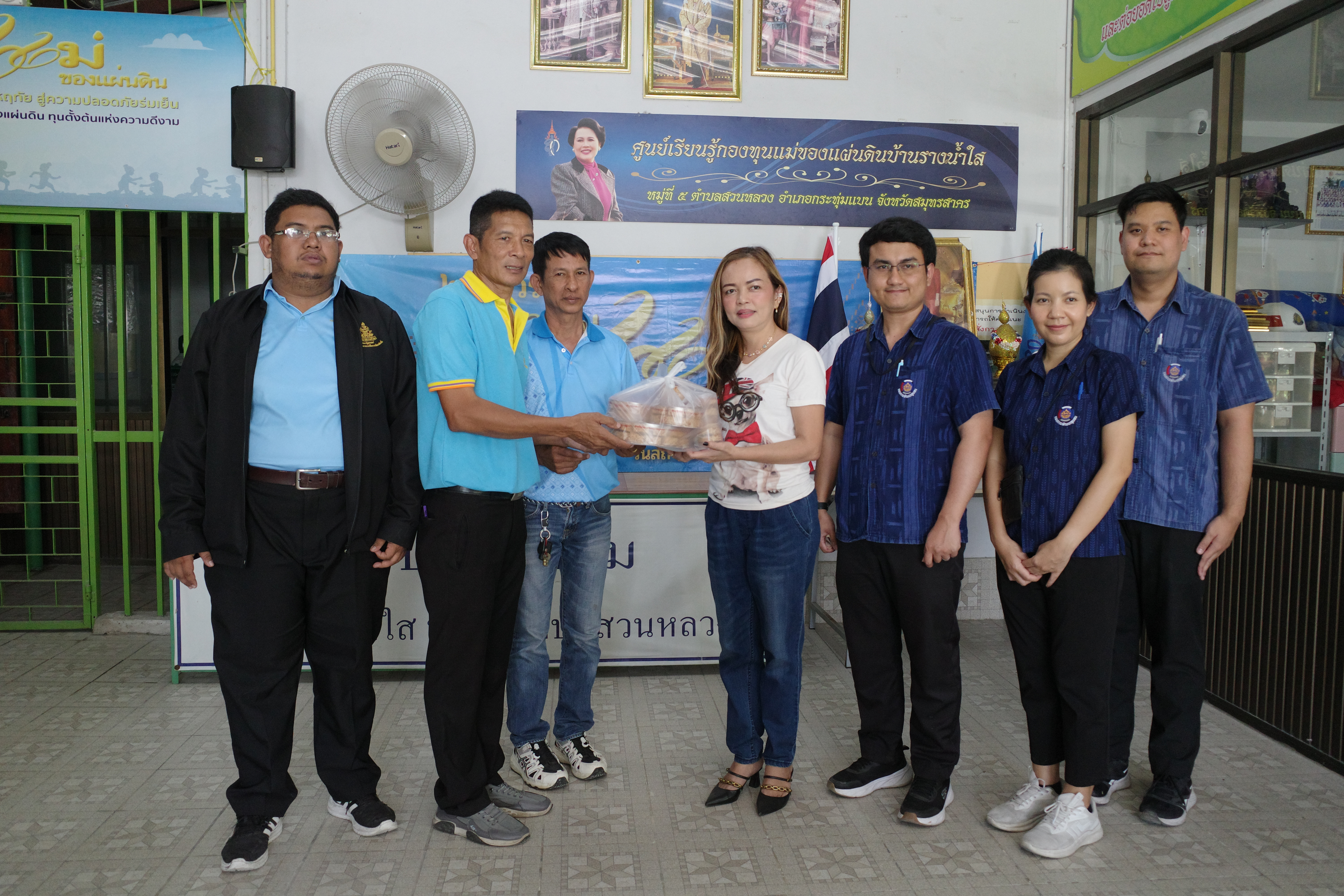 พช.บางใหญ่ ดำเนินโครงการแลกเปลี่ยนเรียนรู้หมู่บ้านกองทุนแม่ของแผ่นดินต้นแบบ