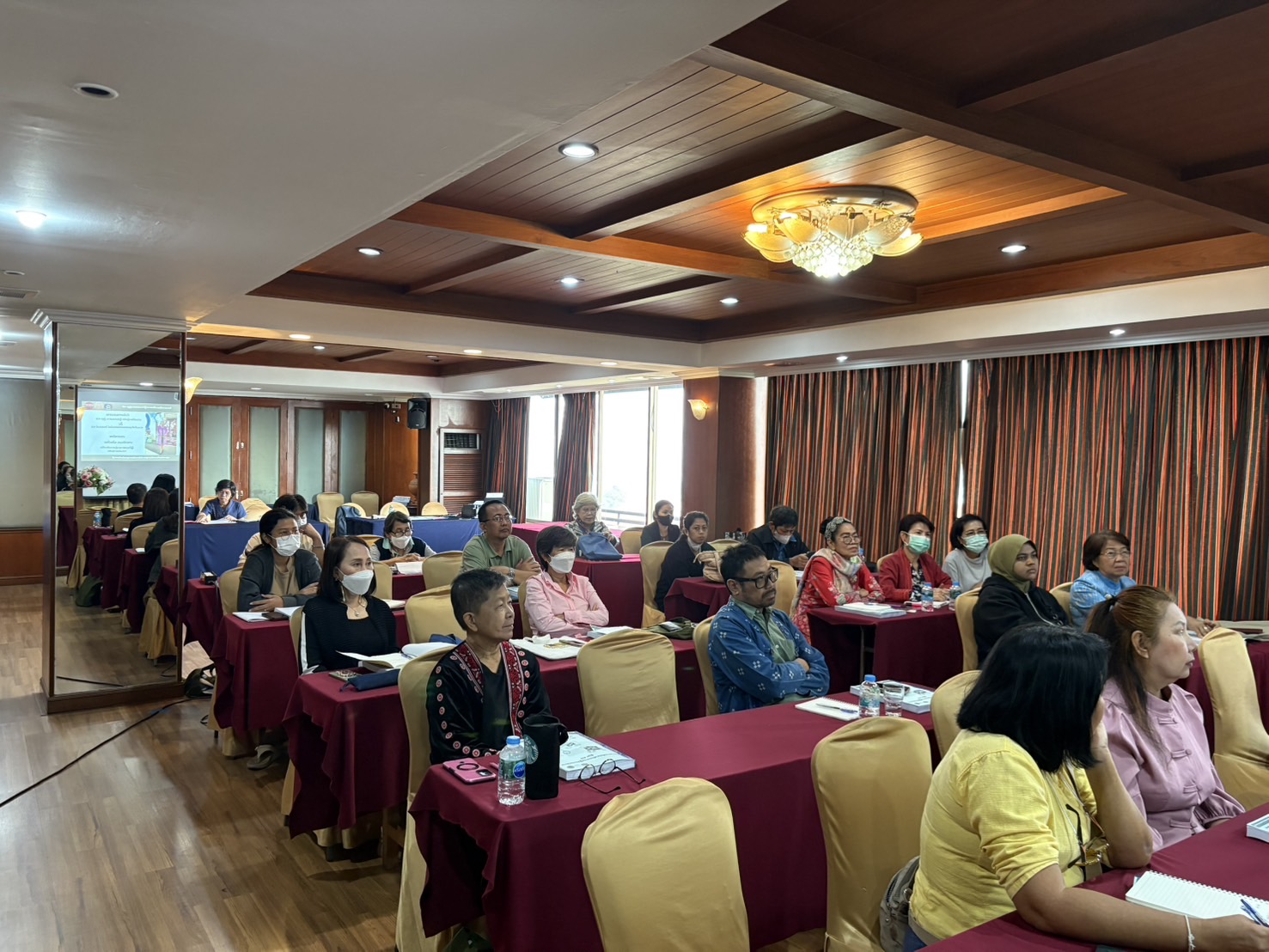 พช. นนทบุรี ดำเนินโครงการพัฒนาศักยภาพผู้ประกอบการสู่ยุค 4.0