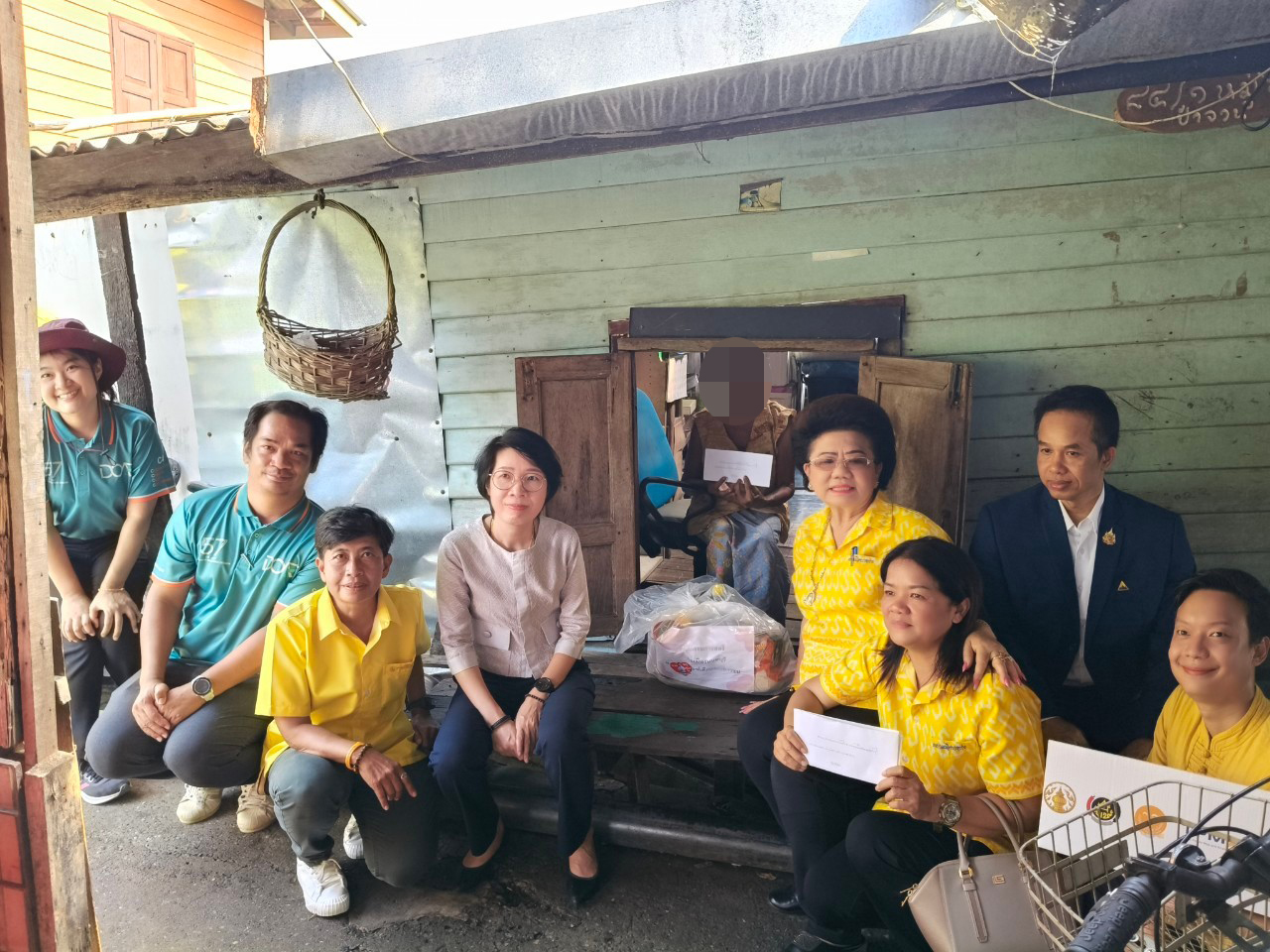 สพอ.เมืองนนทบุรีเข้าร่วมโครงการสนับสนุนและให้ความช่วยเหลือครัวเรือนยากจนแบบบูรณาการ กิจกรรมที่ 2 ดำเนินกิจกรรม/โครงการให้ความช่วยเหลือครัวเรือนยากจน