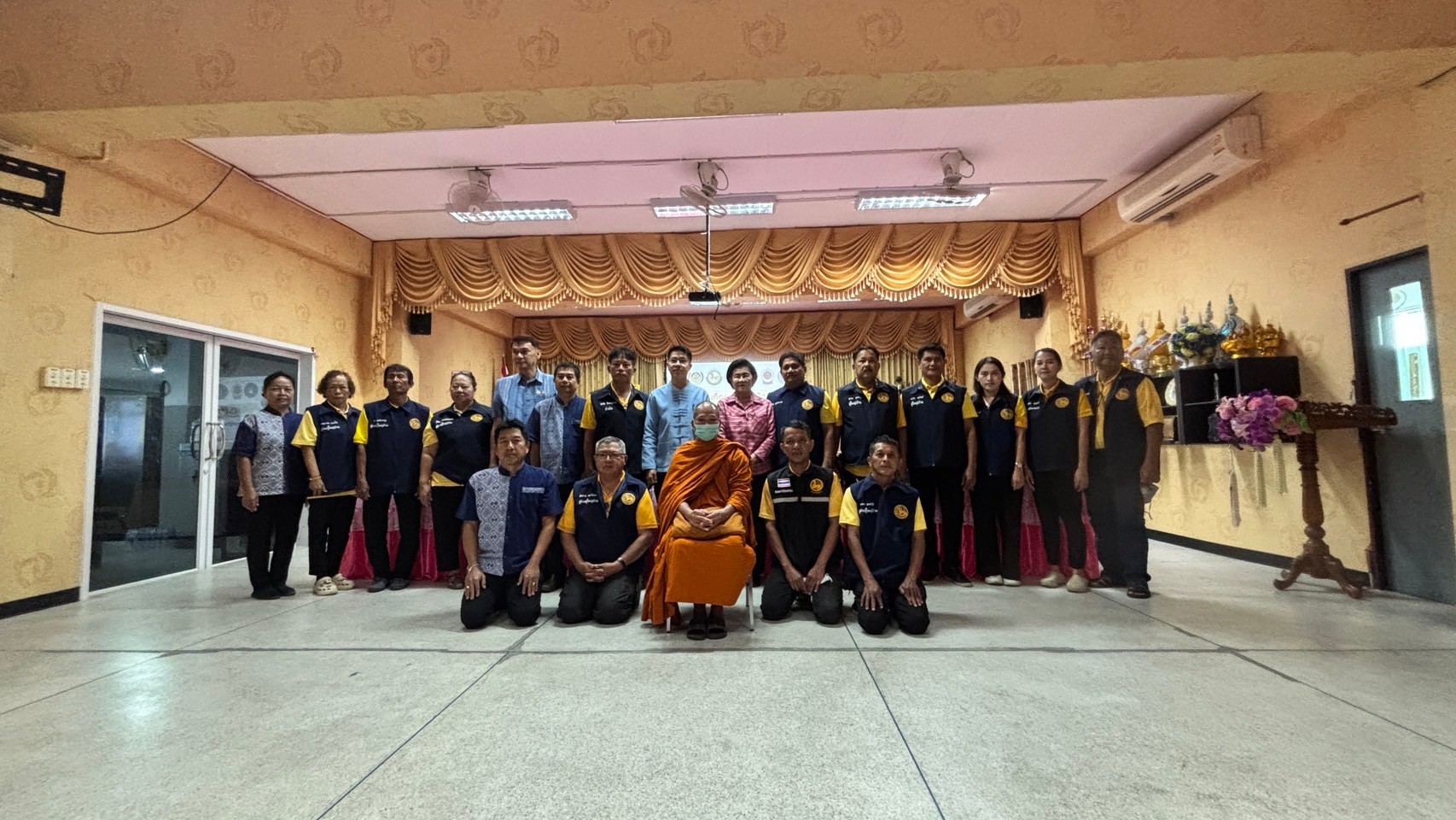 สพอ.บางกรวยร่วมกับอำเภอบางกรวย ทำพิธีลงนามบันทึกข้อตกลงความร่วมมือ (MOU) พัฒนาตำบลปลายบาง สู่ตำบลเข้มแข็ง ตามหลักปรัชญาของเศรษฐกิจพอเพียง