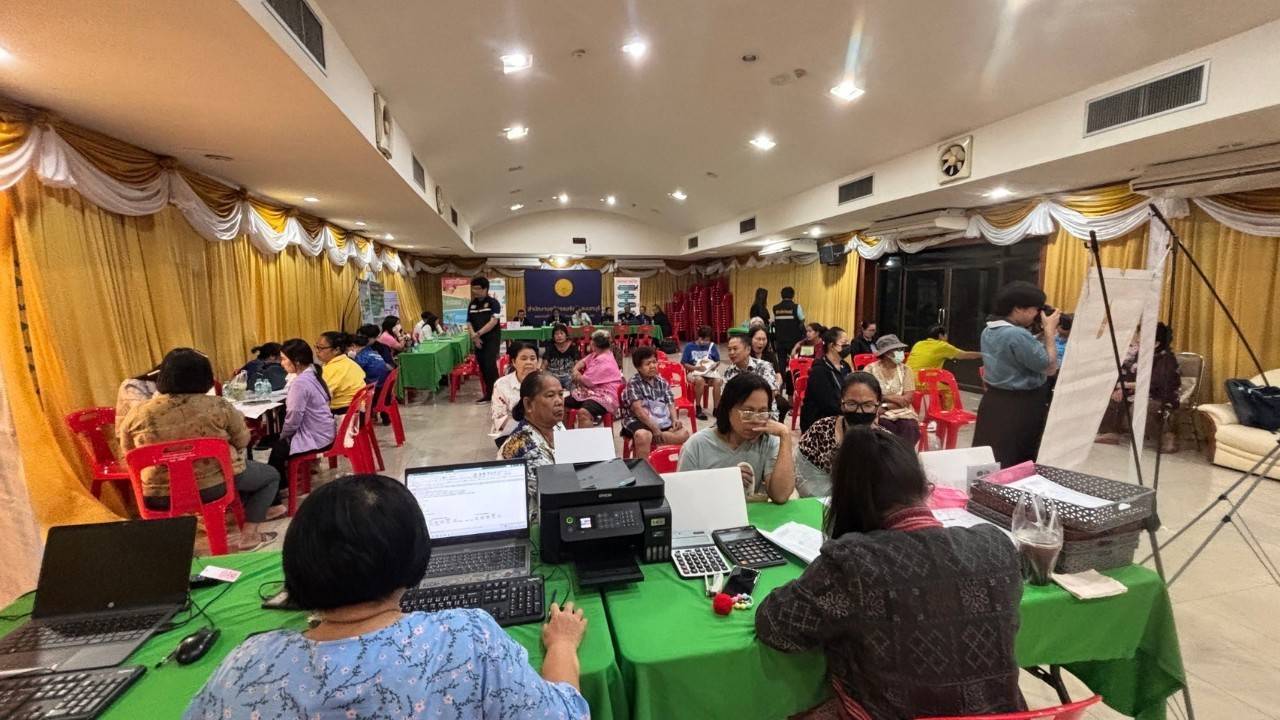 💕 พช.นนทบุรี ดำเนินการคลินิกให้คำปรึกษาพัฒนาคุณภาพชีวิตสมาชิกกองทุนพัฒนาบทบาทสตรี จังหวัดนนทบุรี 💕