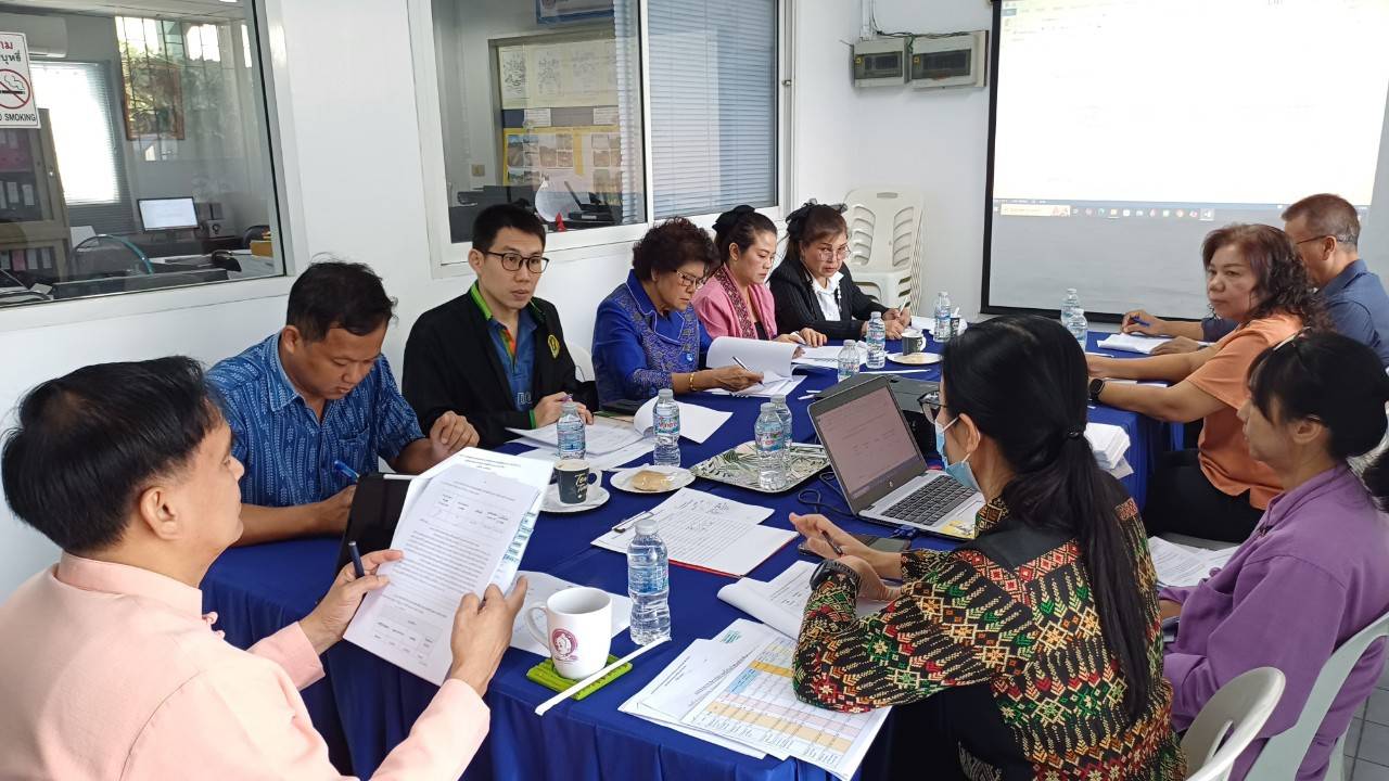 พช.ปากเกร็ดจัดประชุมคณะอนุกรรมการกลั่นกรองและติดตามการดำเนินงานกองทุนพัฒนาบทบาทสตรีอำเภอ(อกส.อ) อำเภอปากเกร็ด ครั้งที่ 1/2568 ปีงบประมาณ 2568