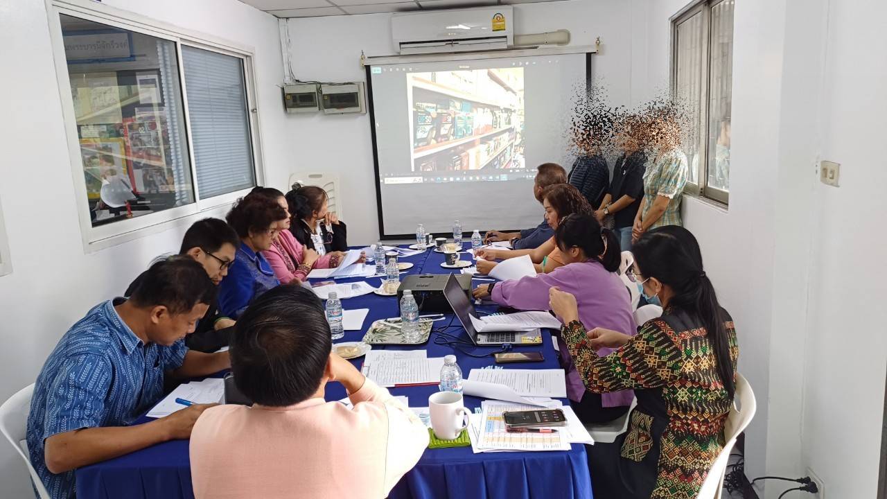 พช.ปากเกร็ดจัดประชุมคณะอนุกรรมการกลั่นกรองและติดตามการดำเนินงานกองทุนพัฒนาบทบาทสตรีอำเภอ(อกส.อ) อำเภอปากเกร็ด ครั้งที่ 1/2568 ปีงบประมาณ 2568