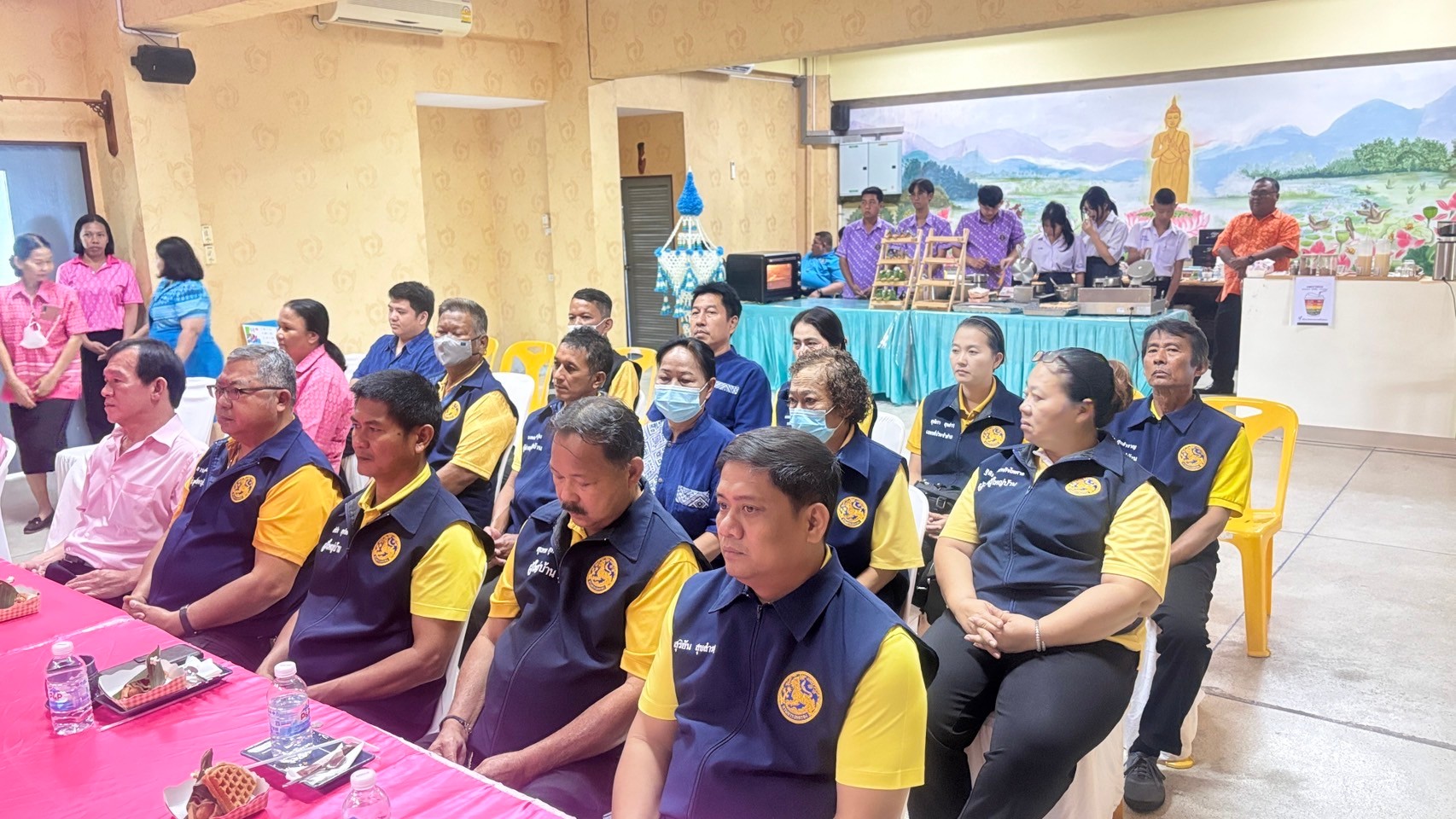 สพอ.บางกรวยร่วมกับอำเภอบางกรวย ทำพิธีลงนามบันทึกข้อตกลงความร่วมมือ (MOU) พัฒนาตำบลปลายบาง สู่ตำบลเข้มแข็ง ตามหลักปรัชญาของเศรษฐกิจพอเพียง