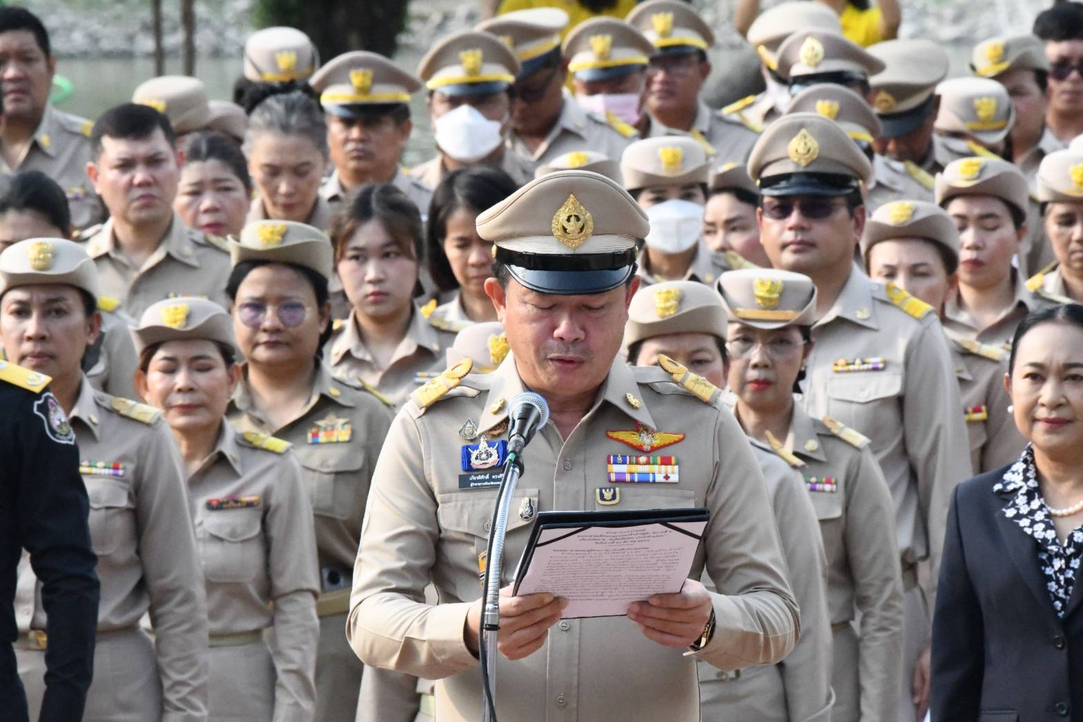 พช.นนทบุรีร่วมพิธีวันท้องถิ่นไทยน้อมรำลึกถึงพระมหากรุณาธิคุณของพระบาทสมเด็จพระจุลจอมเกล้าเจ้าอยู่หัว