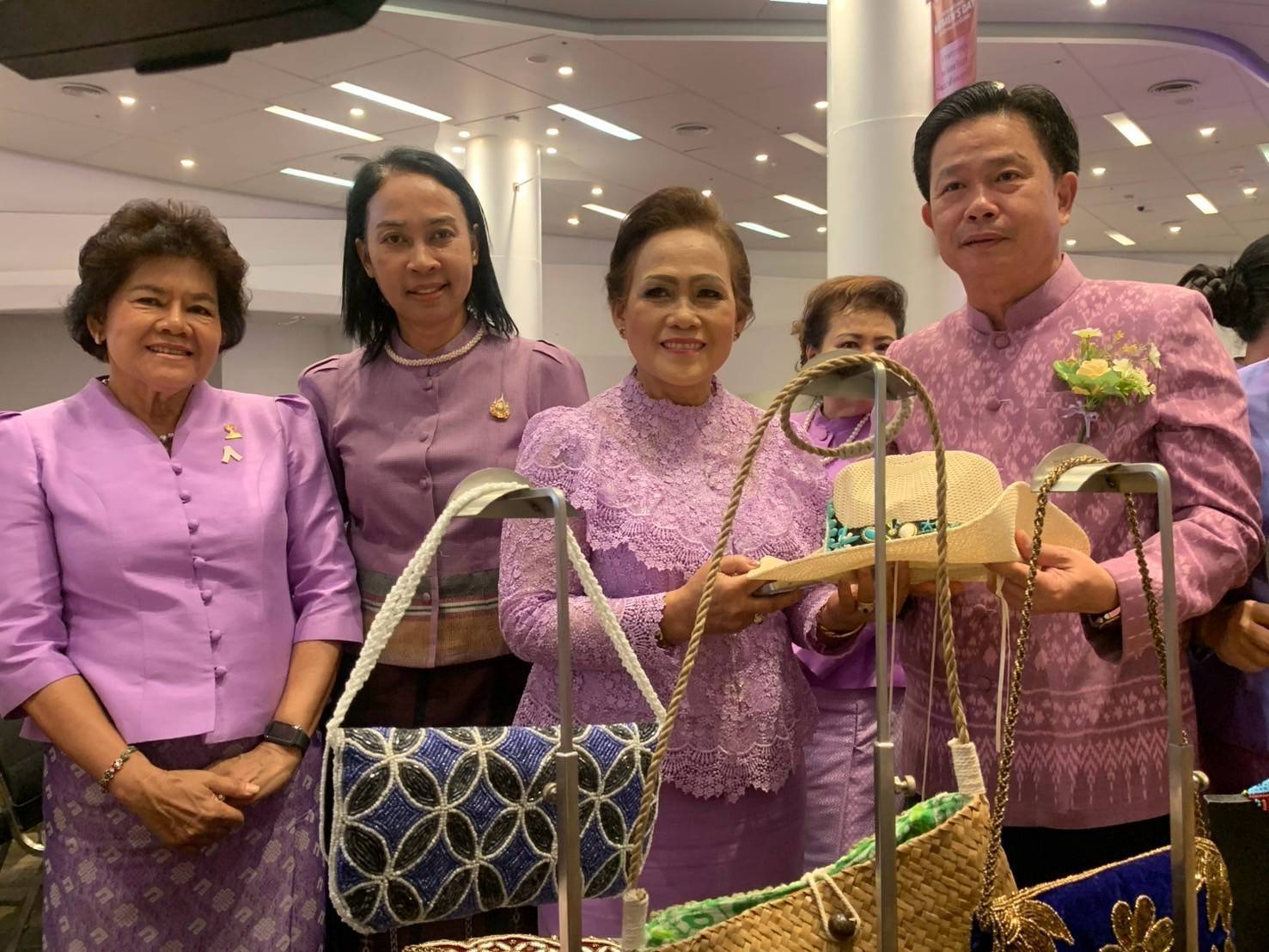 พช.นนทบุรี ร่วมกับ กพสจ. และ พม. จัดงานวันสตรีสากล ปี 2568 รวมพลังสตรีนนท์ สร้างโอกาส สร้างรายได้ พัฒนาสังคมทุกมิติ