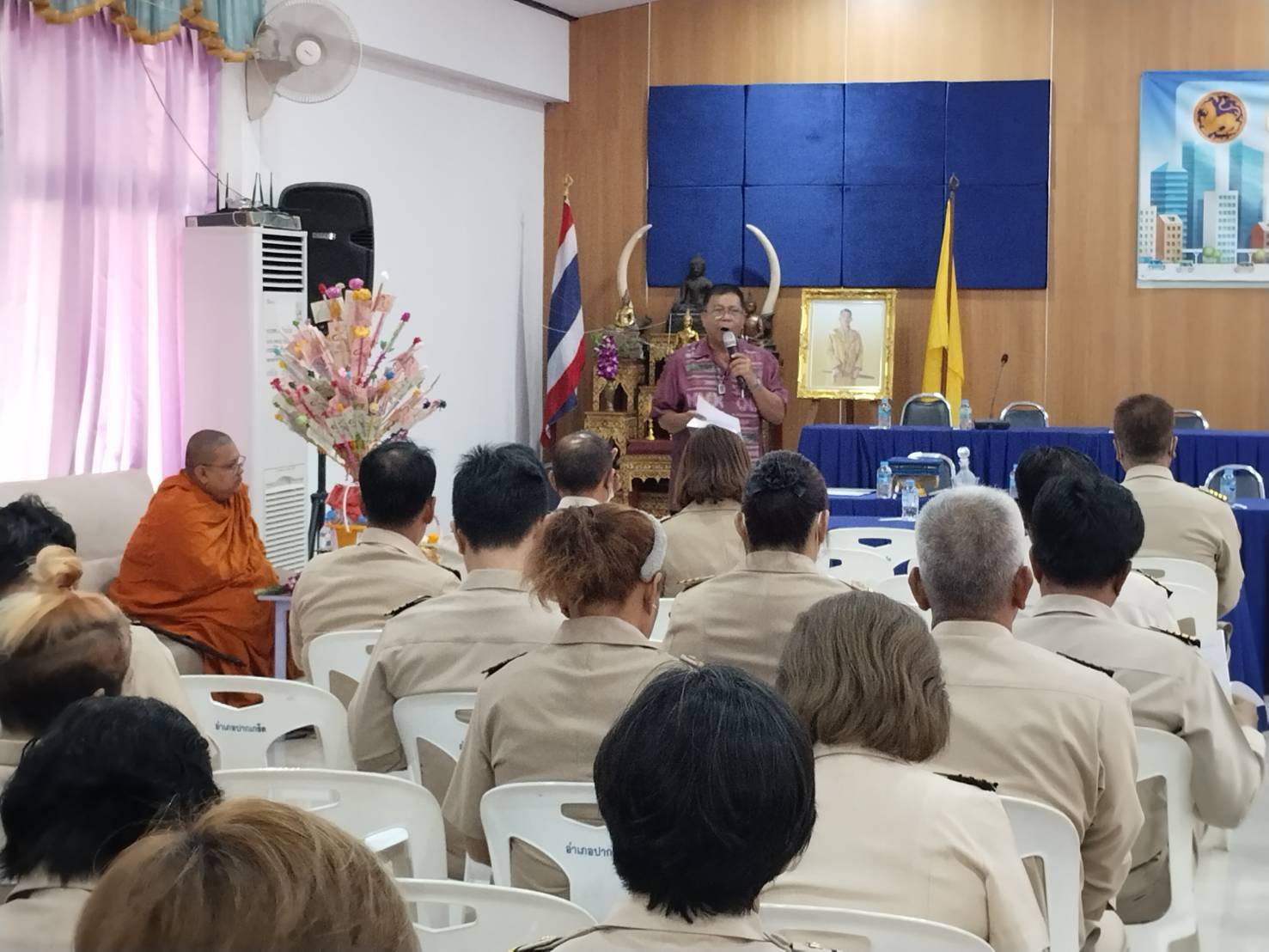 อำเภอปากเกร็ด หนุนความเป็นอยู่เด็กยากไร้ จัดกิจกรรมทอดผ้าป่าสมทบกองทุนพัฒนาเด็กชนบทในพระราชูปถัมภ์ฯ