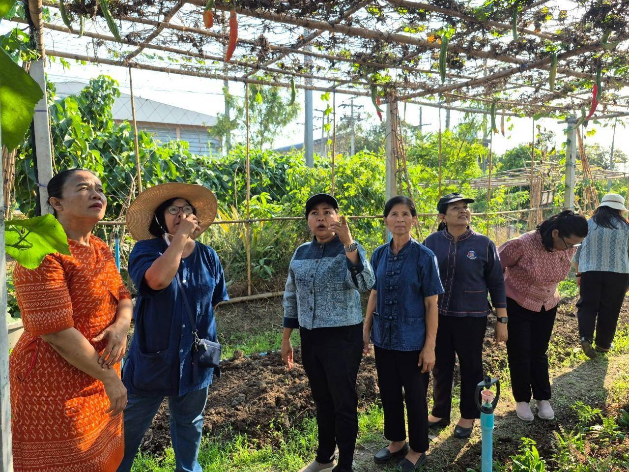 ผู้ตรวจราชการกรมการพัฒนาชุมชน ลงพื้นที่ตรวจราชการในพื้นที่จังหวัดนนทบุรี