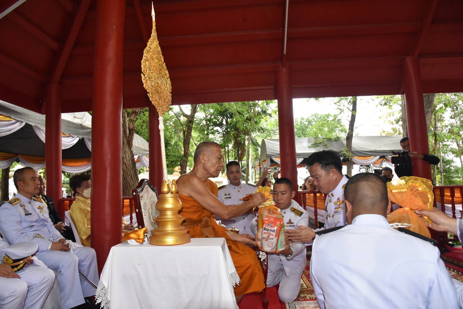 พช.นนทบุรี ร่วมพิธีวันที่ระลึกพระบาทสมเด็จพระนั่งเกล้าเจ้าอยู่หัว พระมหาเจษฎาราชเจ้า
