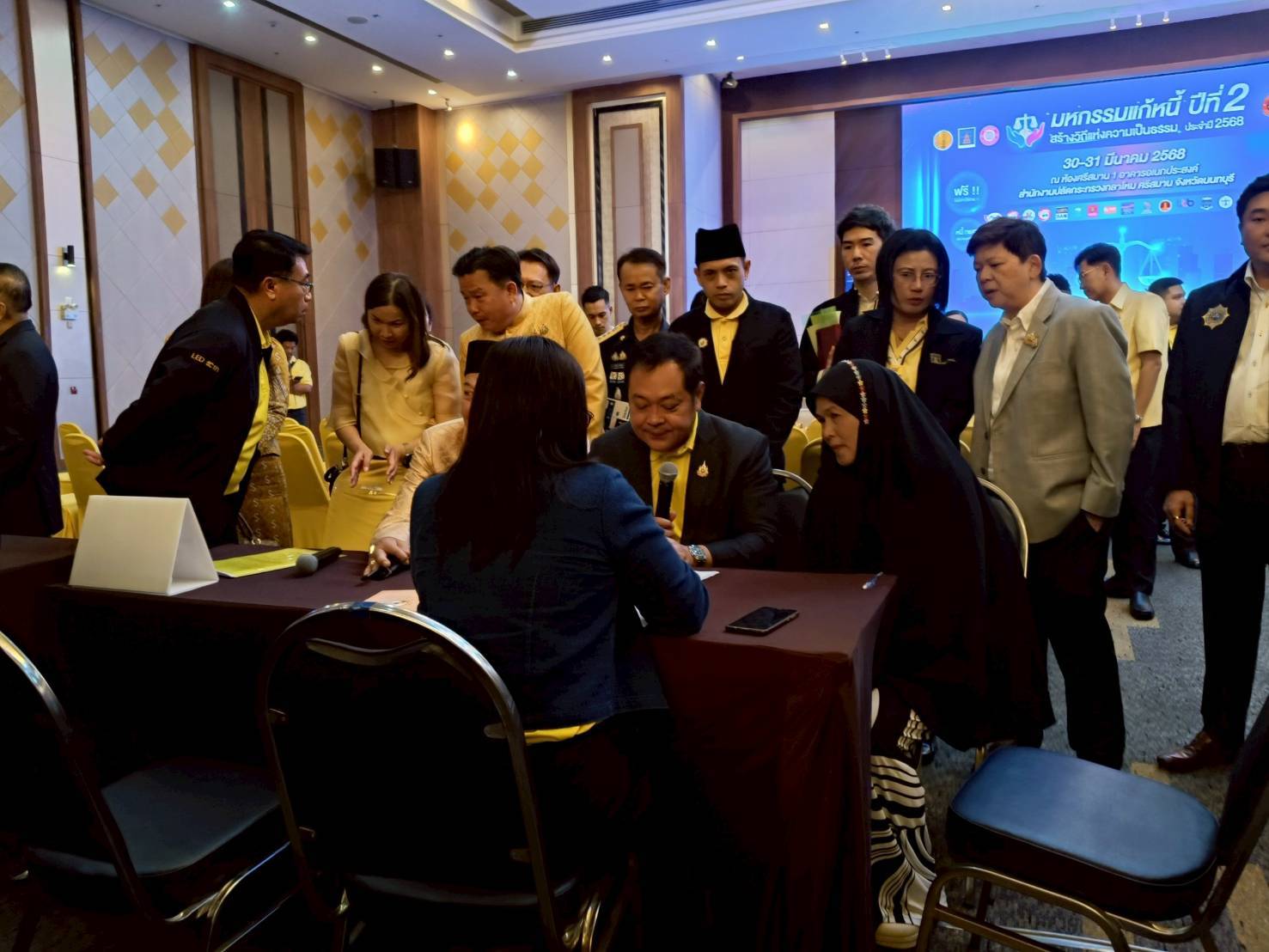 💸💸 พช.นนทบุรี ร่วมกิจกรรมมหกรรมแก้หนี้ สร้างวิถีแห่งความเป็นธรรม ปีที่ 2 จังหวัดนนทบุรี 💸💸