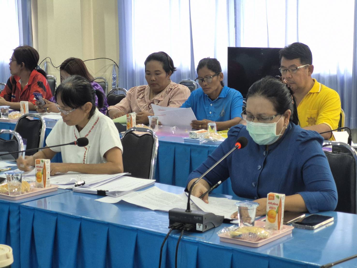 พช.ไทรน้อย ดำเนินโครงการประชุมเชิงปฏิบัติการส่งเสริมการบูรณาการกลไกการขับเคลื่อนการขจัดความยากจนระดับอำเภอ