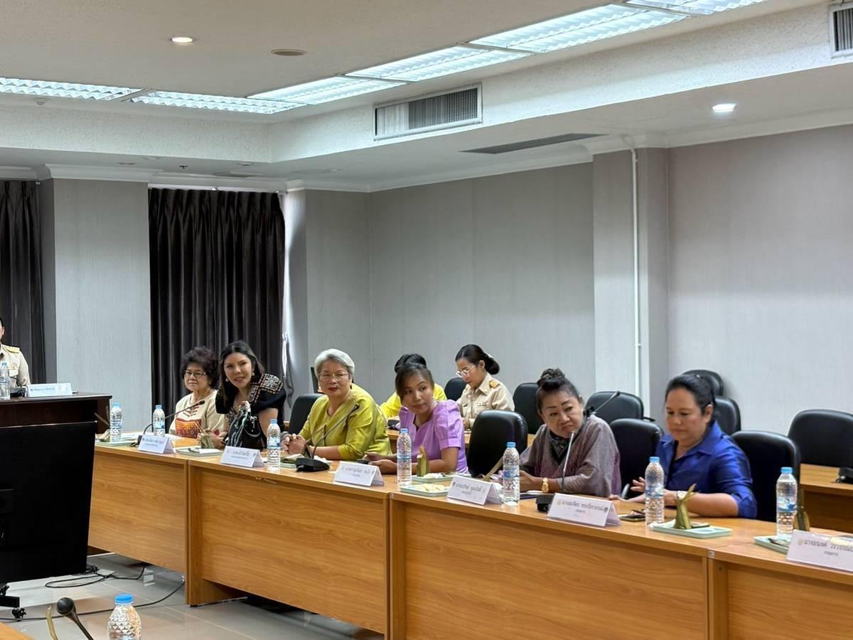 พช.นนทบุรี ร่วมประชุมคณะกรรมการพัฒนาสตรีจังหวัด (กพสจ.) จังหวัดนนทบุรี ครั้งที่ 1/2568