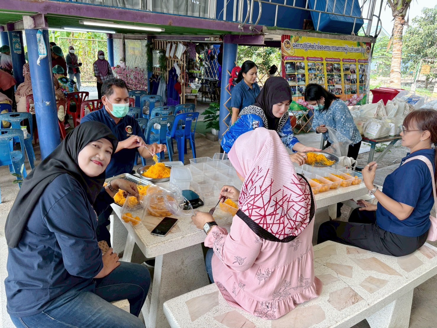 🏡พช.บางบัวทอง ดำเนินโครงการสนับสนุนและให้ความช่วยเหลือครัวเรือนยากจนแบบบูรณาการ กิจกรรมที่ 2 ดำเนินกิจกรรม/โครงการให้ความช่วยเหลือครัวเรือนยากจน