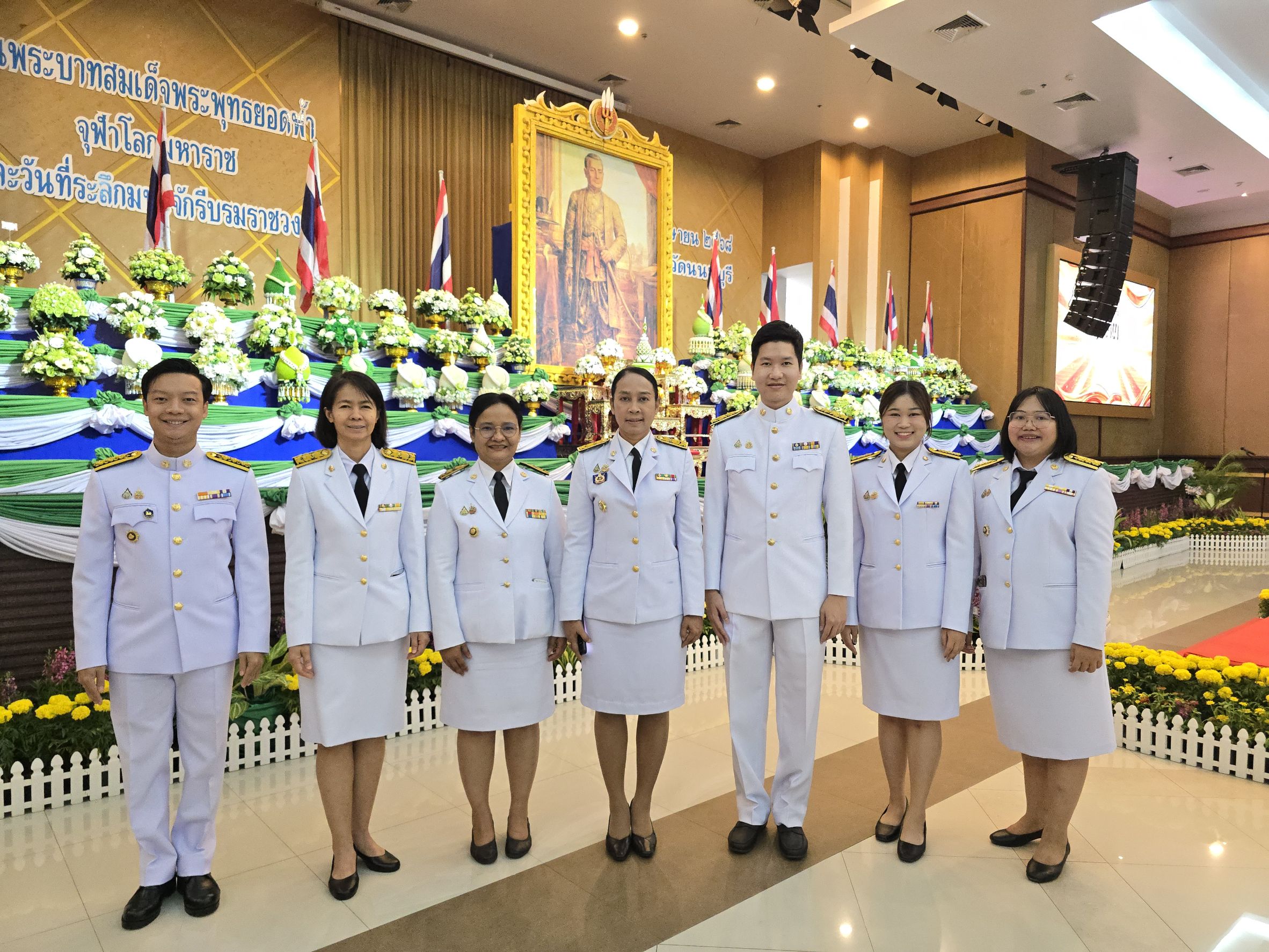 จังหวัดนนทบุรีจัดพิธีวันจักรี เพื่อระลึกถึงพระมหากรุณาธิคุณ พระบาทสมเด็จพระพุทธยอดฟ้าจุฬาโลกมหาราช