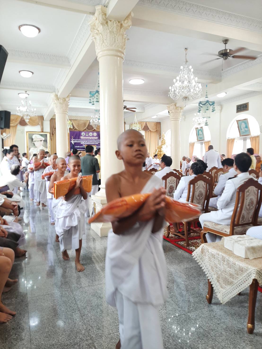 จังหวัดนนทบุรีจัดพิธีเจริญพระพุทธมนต์และพิธีบรรพชาสามเณรเพื่อเฉลิมพระเกียรติสมเด็จพระกนิษฐาธิราชเจ้า กรมสมเด็จพระเทพรัตนราชสุดาฯ สยามบรมราชกุมารี เนื่องในโอกาสวันคล้ายวันพระสมภพ 2 เมษายน