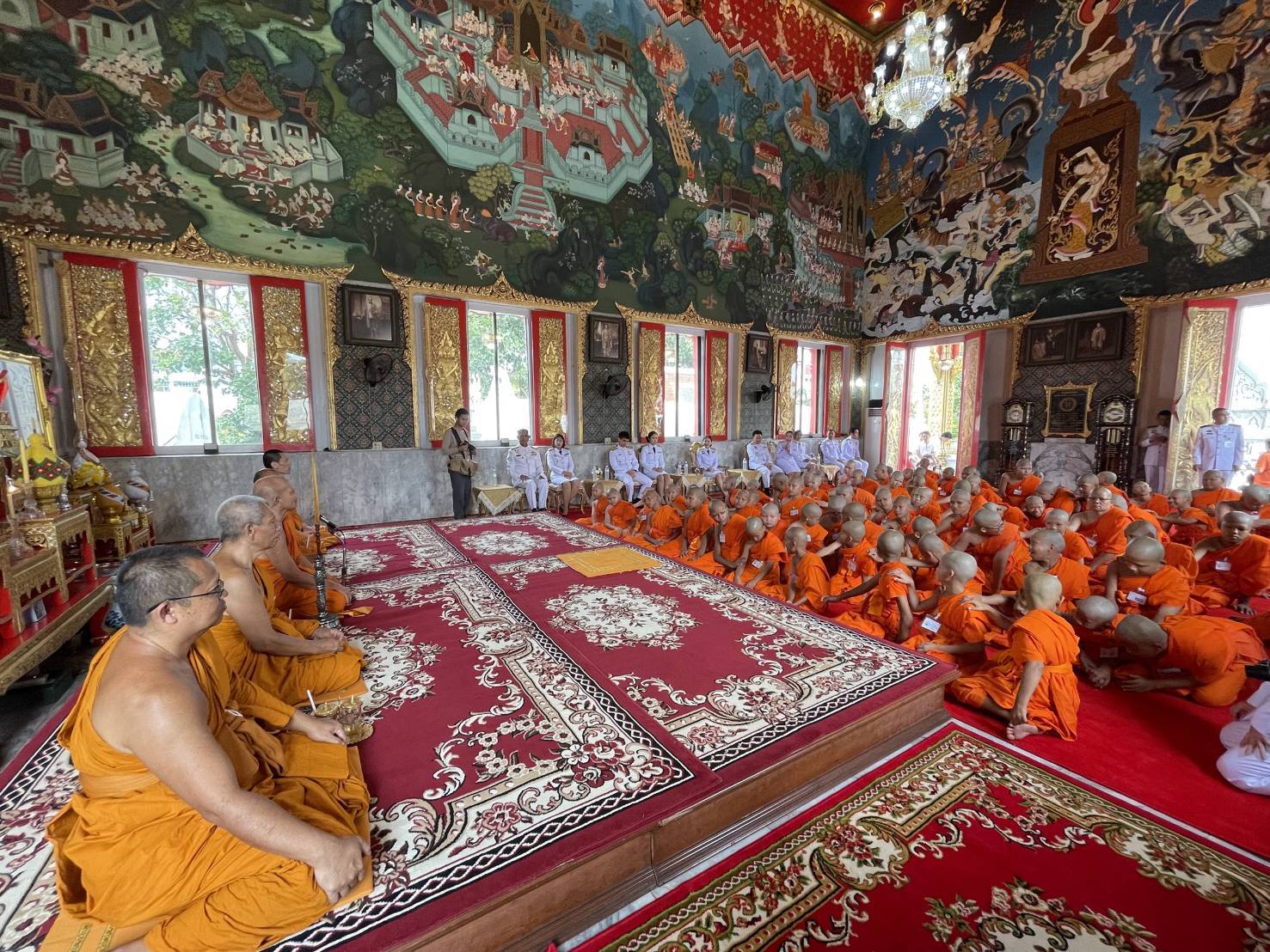 จังหวัดนนทบุรีจัดพิธีเจริญพระพุทธมนต์และพิธีบรรพชาสามเณรเพื่อเฉลิมพระเกียรติสมเด็จพระกนิษฐาธิราชเจ้า กรมสมเด็จพระเทพรัตนราชสุดาฯ สยามบรมราชกุมารี เนื่องในโอกาสวันคล้ายวันพระสมภพ 2 เมษายน