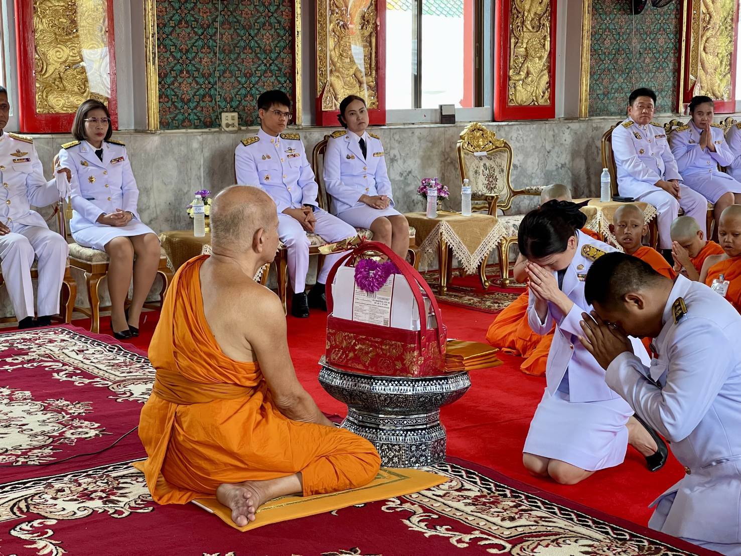 จังหวัดนนทบุรีจัดพิธีเจริญพระพุทธมนต์และพิธีบรรพชาสามเณรเพื่อเฉลิมพระเกียรติสมเด็จพระกนิษฐาธิราชเจ้า กรมสมเด็จพระเทพรัตนราชสุดาฯ สยามบรมราชกุมารี เนื่องในโอกาสวันคล้ายวันพระสมภพ 2 เมษายน