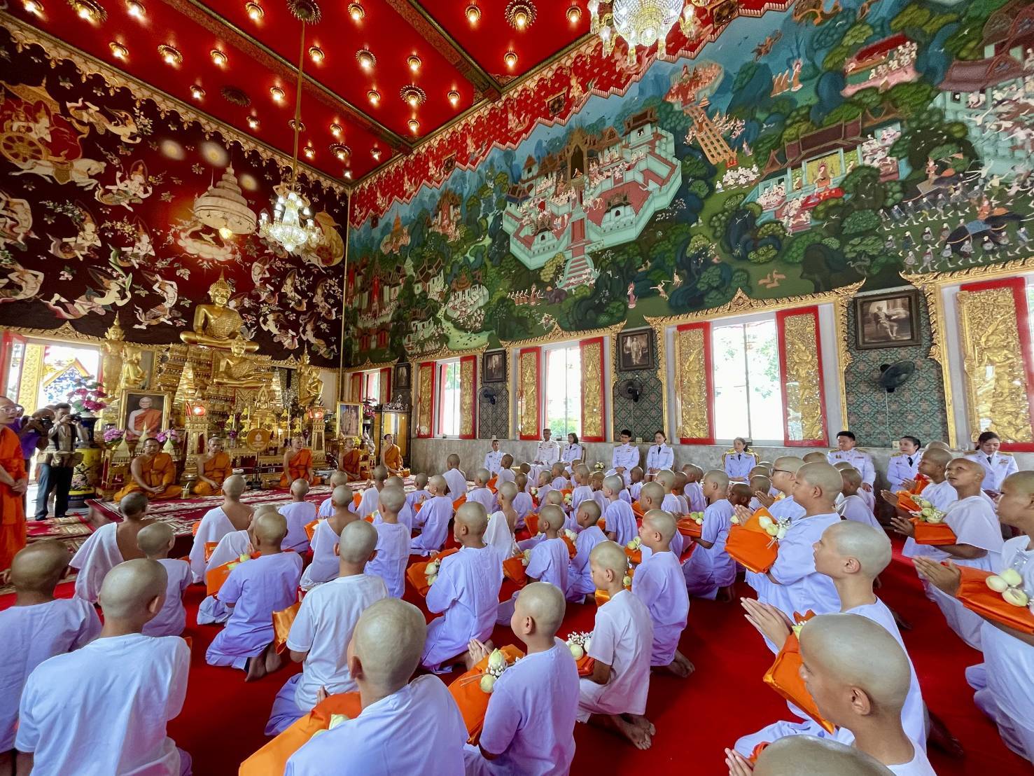 จังหวัดนนทบุรีจัดพิธีเจริญพระพุทธมนต์และพิธีบรรพชาสามเณรเพื่อเฉลิมพระเกียรติสมเด็จพระกนิษฐาธิราชเจ้า กรมสมเด็จพระเทพรัตนราชสุดาฯ สยามบรมราชกุมารี เนื่องในโอกาสวันคล้ายวันพระสมภพ 2 เมษายน