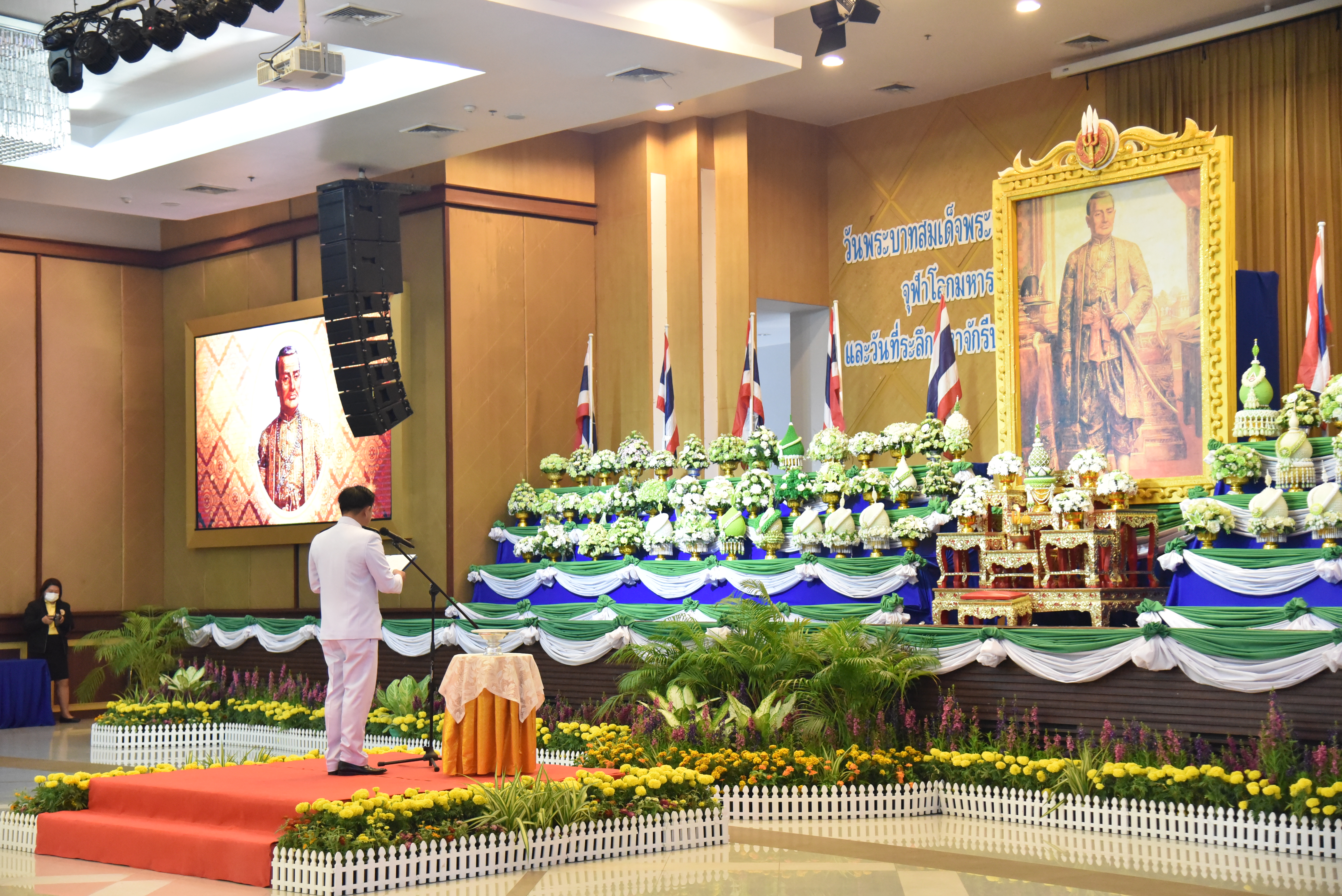 จังหวัดนนทบุรีจัดพิธีวันจักรี เพื่อระลึกถึงพระมหากรุณาธิคุณ พระบาทสมเด็จพระพุทธยอดฟ้าจุฬาโลกมหาราช