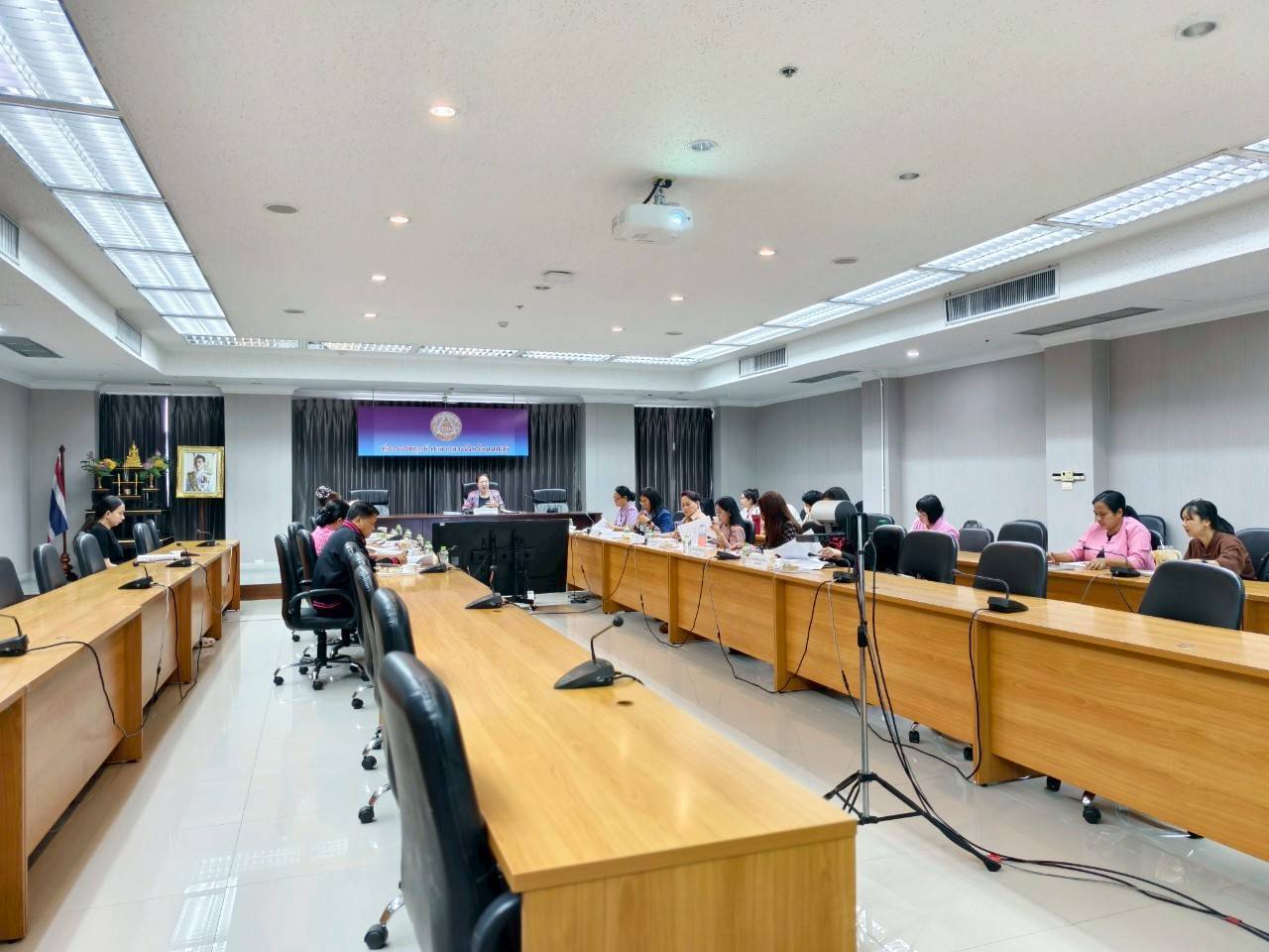 📢📢 พช.นนทบุรี จัดประชุมคณะอนุกรรมการบริหารกองทุนพัฒนาบทบาทสตรี ครั้งที่ 4/2568