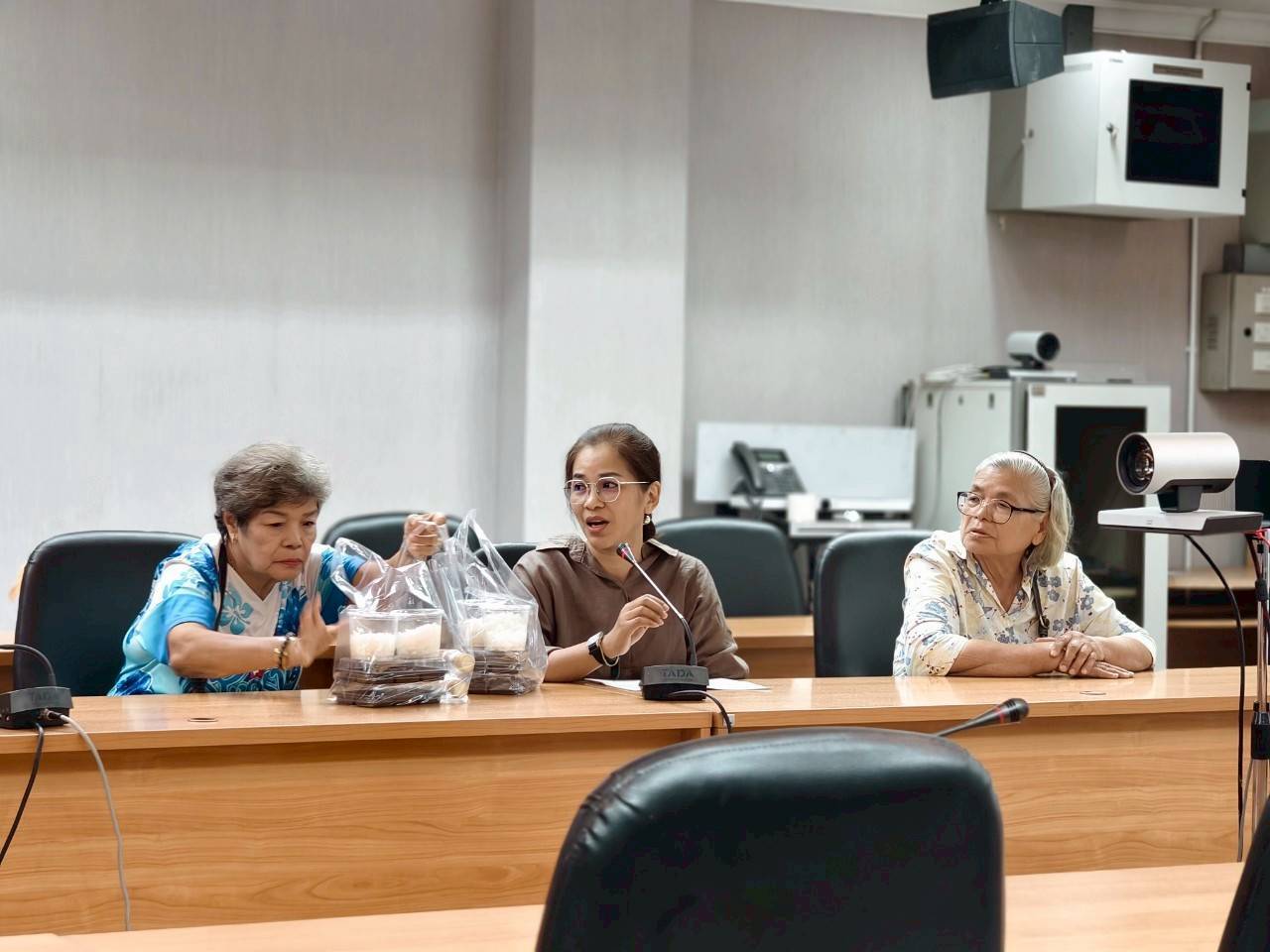 📢📢 พช.นนทบุรี จัดประชุมคณะอนุกรรมการบริหารกองทุนพัฒนาบทบาทสตรี ครั้งที่ 4/2568