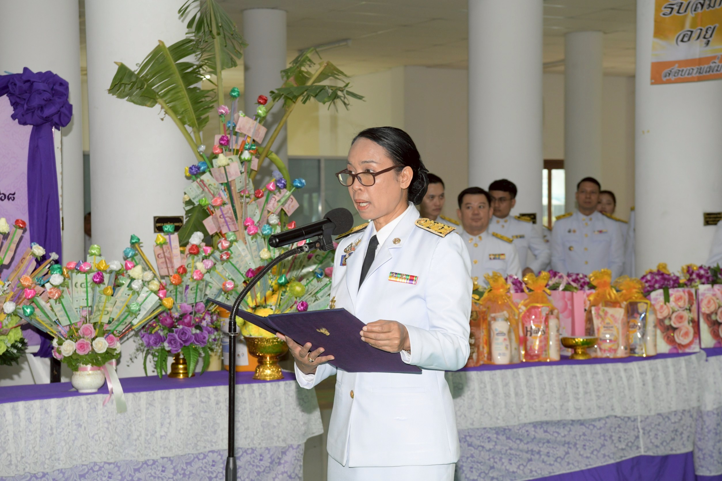 จังหวัดนนทบุรีจัดพิธีทอดผ้าป่าสมทบกองทุนพัฒนาเด็กชนบท ในพระราชูปถัมภ์สมเด็จพระเทพรัตนราชสุดาฯ สยามบรมราชกุมารี