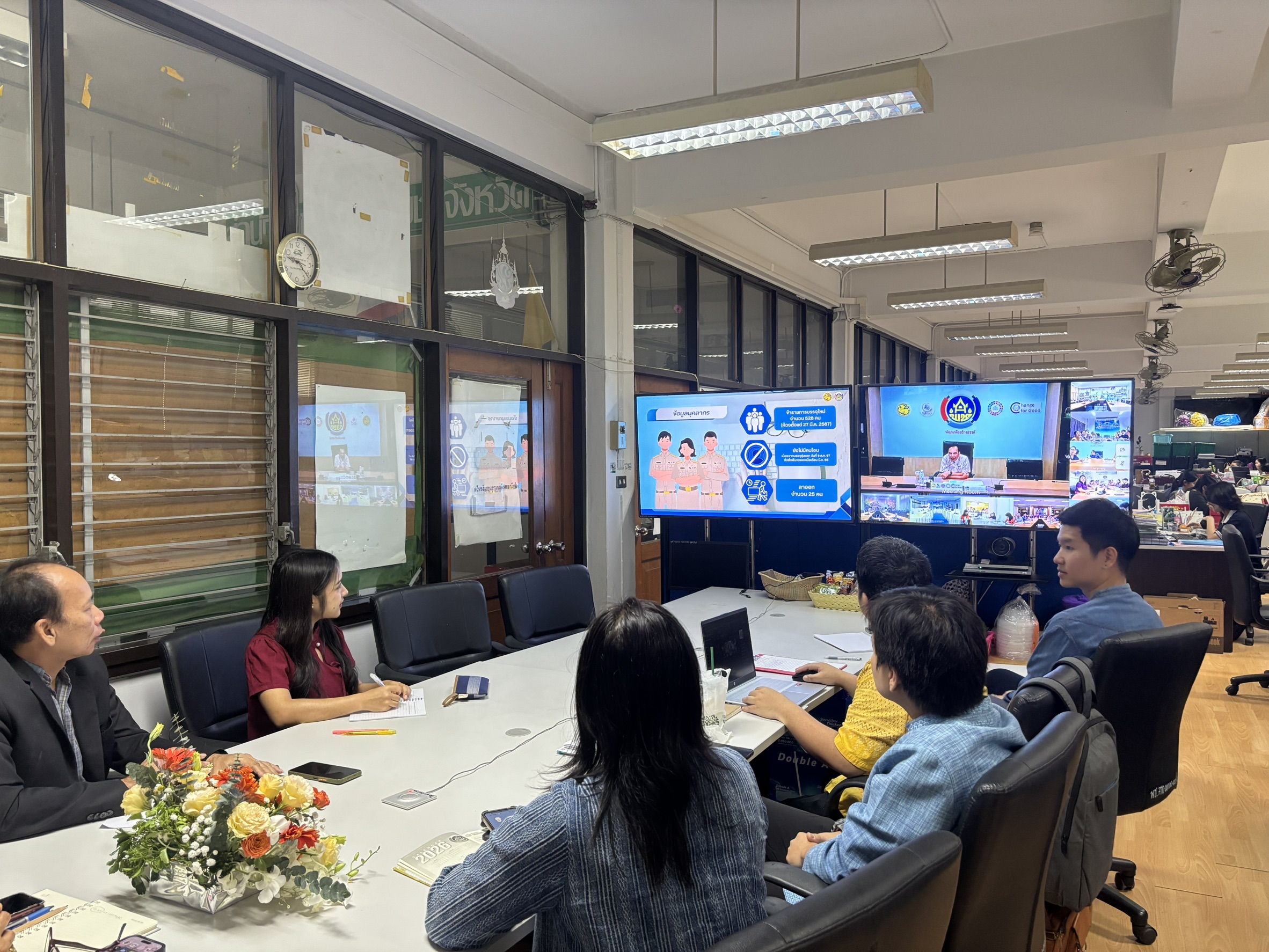 พช.นนทบุรีเข้าร่วมรับฟังโครงการถ่ายทอดองค์ความรู้การเป็นพี่เลี้ยงพัฒนากร