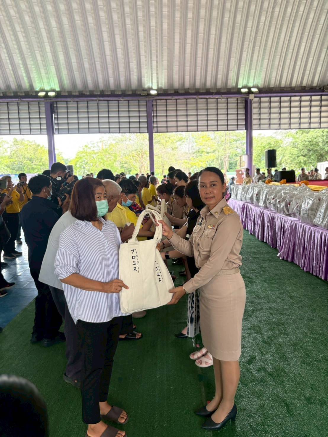 ✨️✨️สำนักงานพัฒนาชุมชนจังหวัดนนทบุรี และสำนักงานพัฒนาชุมชนอำเภอไทรน้อย ร่วมกิจกรรมเกษตรเคลื่อนที่ในพระราชานุเคราะห์ สมเด็จพระบรมโอรสาธิราชฯ สยามมกุฎราชกุมารี ประจำปีงบประมาณ พ.ศ. 2568 ไตรมาสที่ 3 และโครงการ “หน่วยบำบัดทุกข์ บำรุงสุข สร้างร้อยยิ้มให้ประชาชน” จังหวัดนนทบุรี ประจำปี พ.ศ. 2568 ครั้งที่ 2 (จังหวัดเคลื่อนที่)