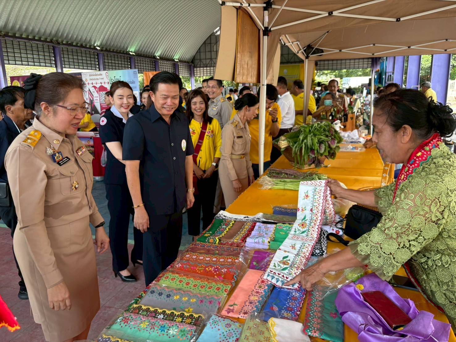 ✨️✨️สำนักงานพัฒนาชุมชนจังหวัดนนทบุรี และสำนักงานพัฒนาชุมชนอำเภอไทรน้อย ร่วมกิจกรรมเกษตรเคลื่อนที่ในพระราชานุเคราะห์ สมเด็จพระบรมโอรสาธิราชฯ สยามมกุฎราชกุมารี ประจำปีงบประมาณ พ.ศ. 2568 ไตรมาสที่ 3 และโครงการ “หน่วยบำบัดทุกข์ บำรุงสุข สร้างร้อยยิ้มให้ประชาชน” จังหวัดนนทบุรี ประจำปี พ.ศ. 2568 ครั้งที่ 2 (จังหวัดเคลื่อนที่)
