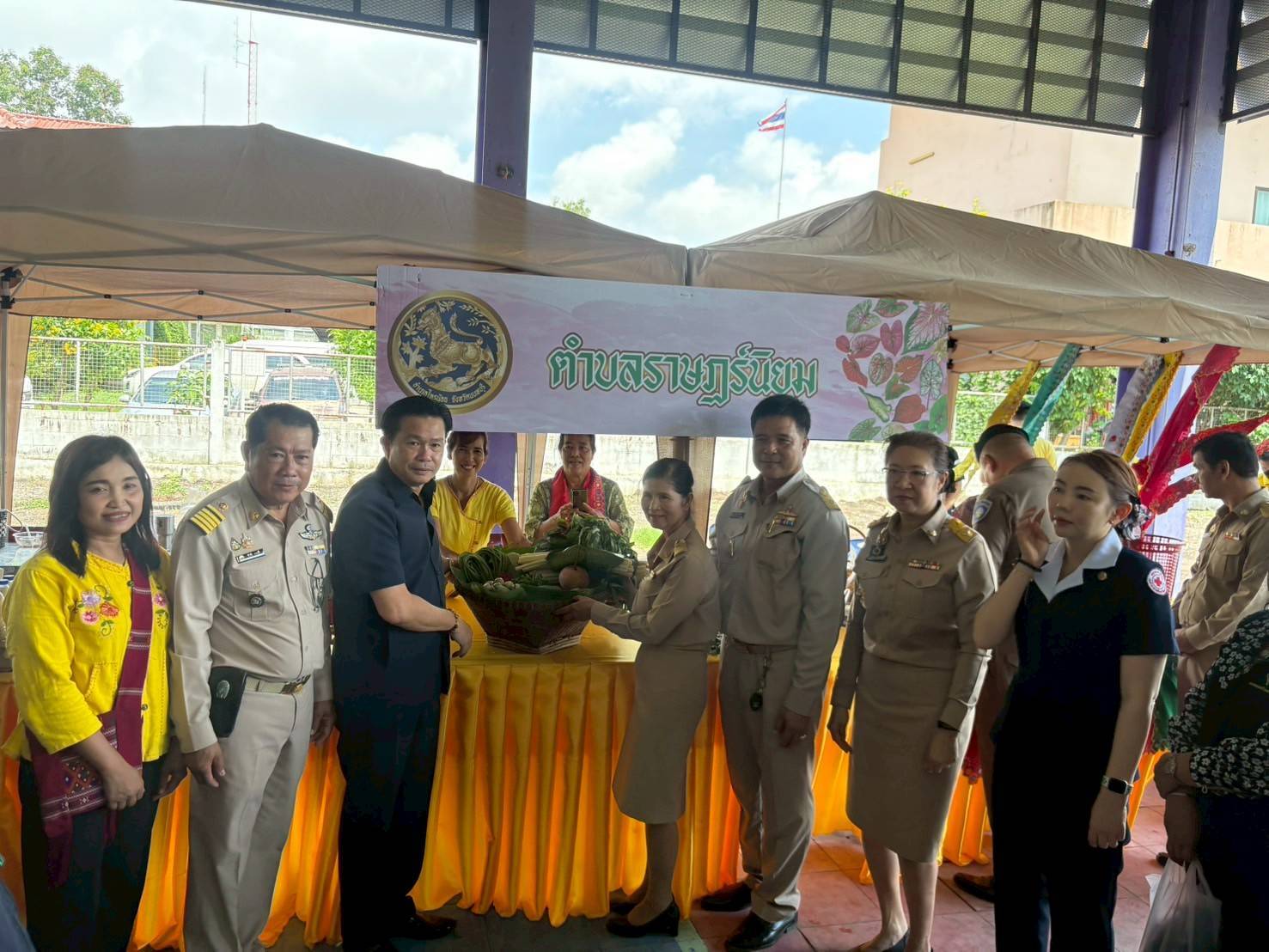 ✨️✨️สำนักงานพัฒนาชุมชนจังหวัดนนทบุรี และสำนักงานพัฒนาชุมชนอำเภอไทรน้อย ร่วมกิจกรรมเกษตรเคลื่อนที่ในพระราชานุเคราะห์ สมเด็จพระบรมโอรสาธิราชฯ สยามมกุฎราชกุมารี ประจำปีงบประมาณ พ.ศ. 2568 ไตรมาสที่ 3 และโครงการ “หน่วยบำบัดทุกข์ บำรุงสุข สร้างร้อยยิ้มให้ประชาชน” จังหวัดนนทบุรี ประจำปี พ.ศ. 2568 ครั้งที่ 2 (จังหวัดเคลื่อนที่)