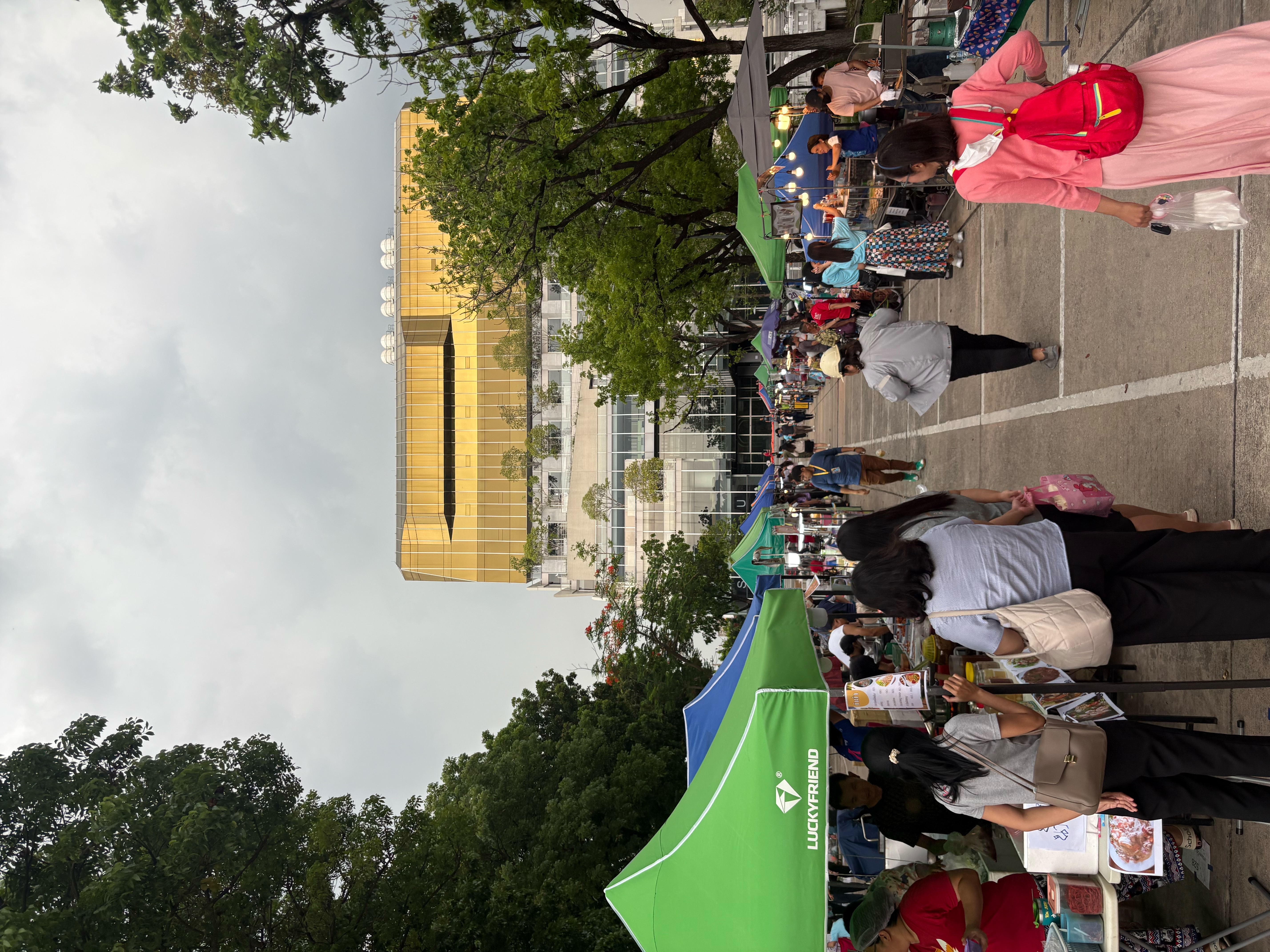 📑📑สพจ.นนทบุรีร่วมกิจกรรมโครงการ มสธ. Night Market