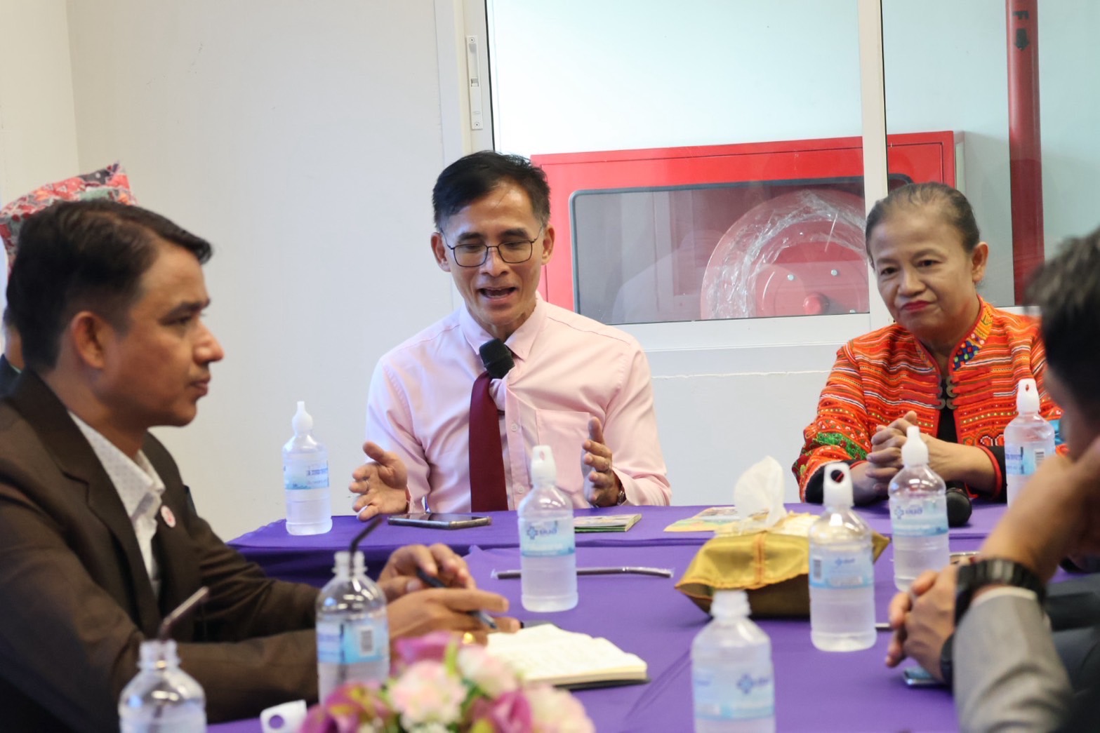 📣📣สพจ.นนท์ ร่วมต้อนรับคณะดูงานจากประเทศเนปาล ณ ศูนย์ OTOP จังหวัดนนทบุรี