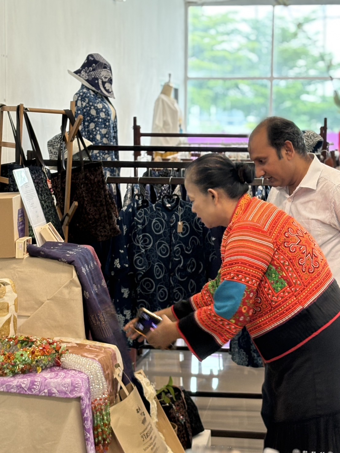 📣📣สพจ.นนท์ ร่วมต้อนรับคณะดูงานจากประเทศเนปาล ณ ศูนย์ OTOP จังหวัดนนทบุรี