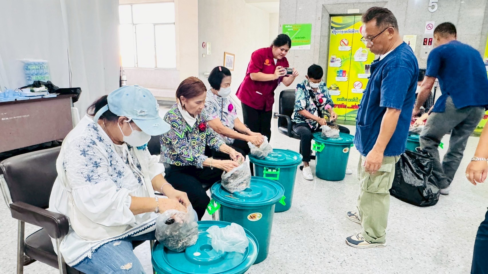 จังหวัดนนทบุรีจัดโครงการ “นนทบุรีปันสุข สร้างอาชีพสู่ชุมชน” ตามโครงการตามโครงการพัฒนาพื้นที่  ตามแนวพระราชดำริและหลักปรัชญาของเศรษฐกิจพอเพียง ประจำปีงบประมาณ พ.ศ. 2568