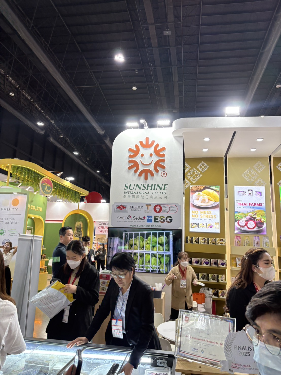 พช. นนท์ ร่วมศึกษาดูงานแสดงสินค้าอาหาร 2568 THAIFEX – ANUGA ASIA 2025 เมืองทองธานี